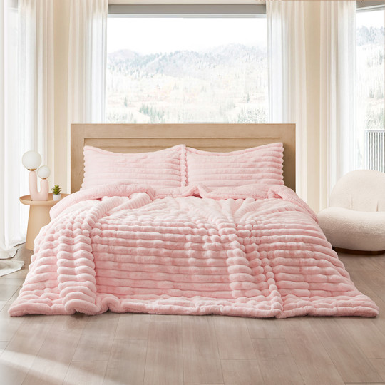 Roll Cakes Chunky Bunny Coma Inducer Oversized Comforter Heavenly Pink