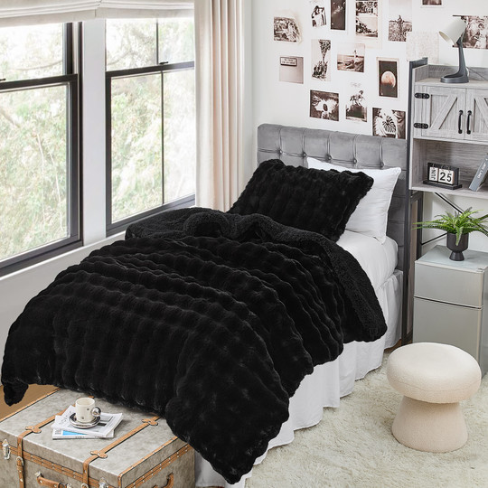 Snowball® Chunky Bunny - Coma Inducer® Oversized Twin Comforter