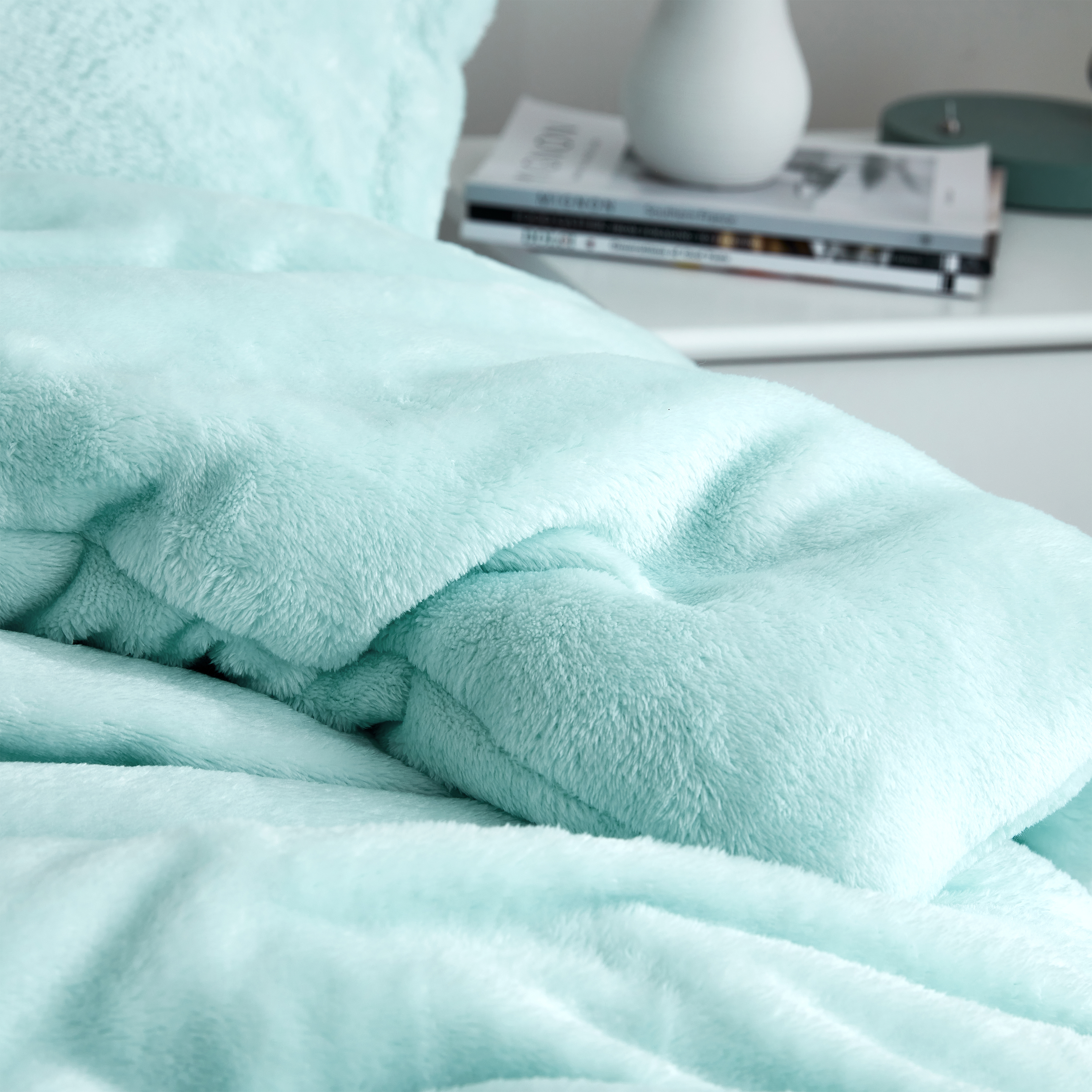Coma Inducer® Oversized Queen Comforter - Me Sooo Comfy - Hushed Mint