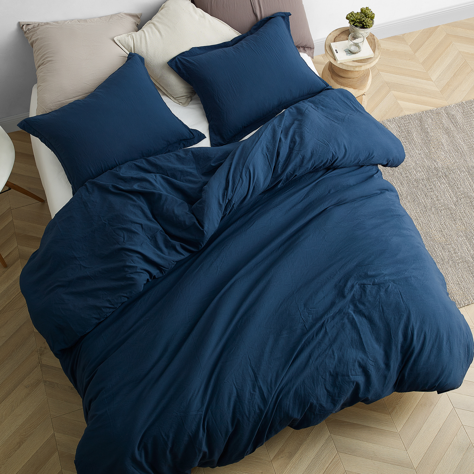 Chommie - Weighted Natural Loft® King Comforter - Nightfall Navy