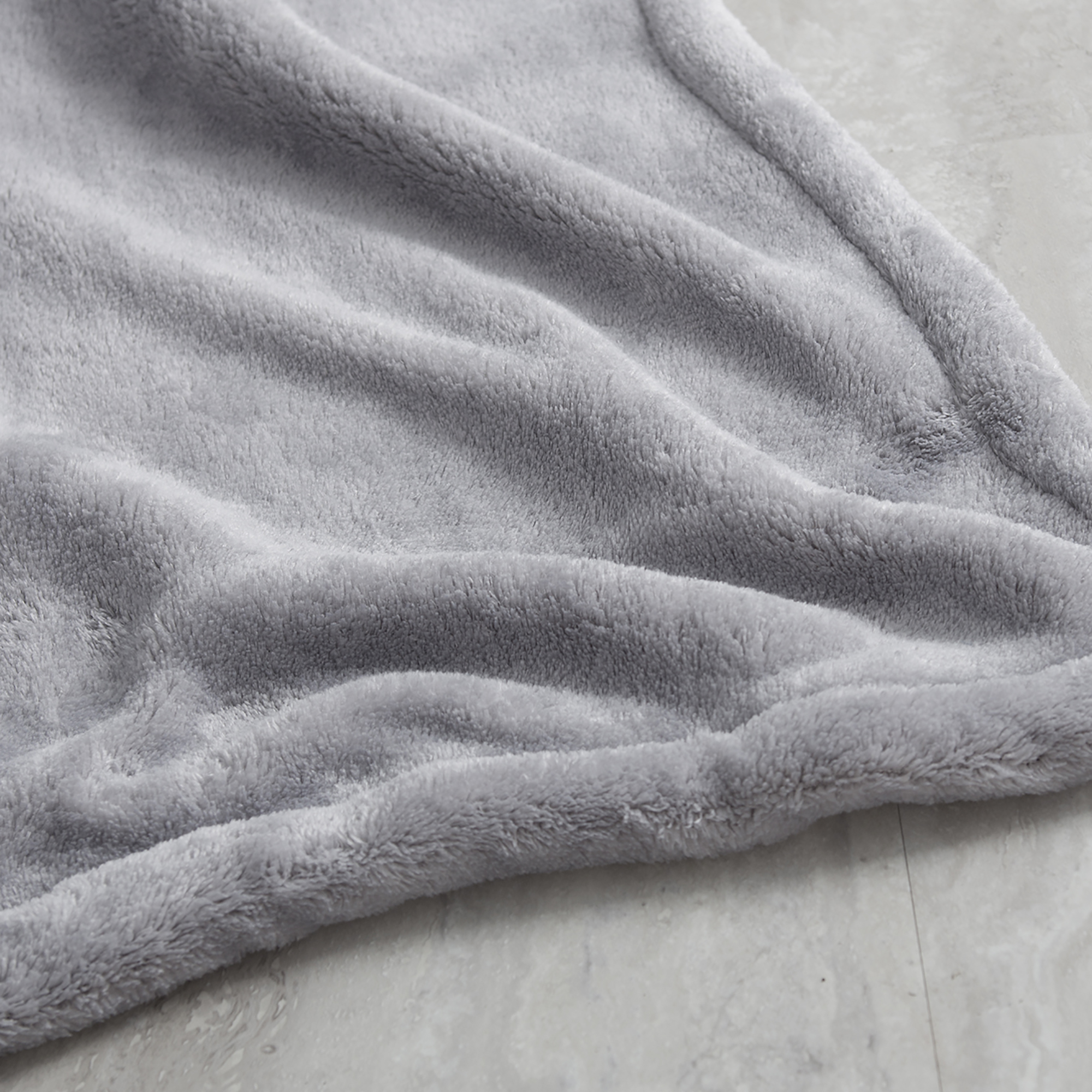 Easy to Match Gray King Blanket Made with Warm and Cozy Bedding Materials
