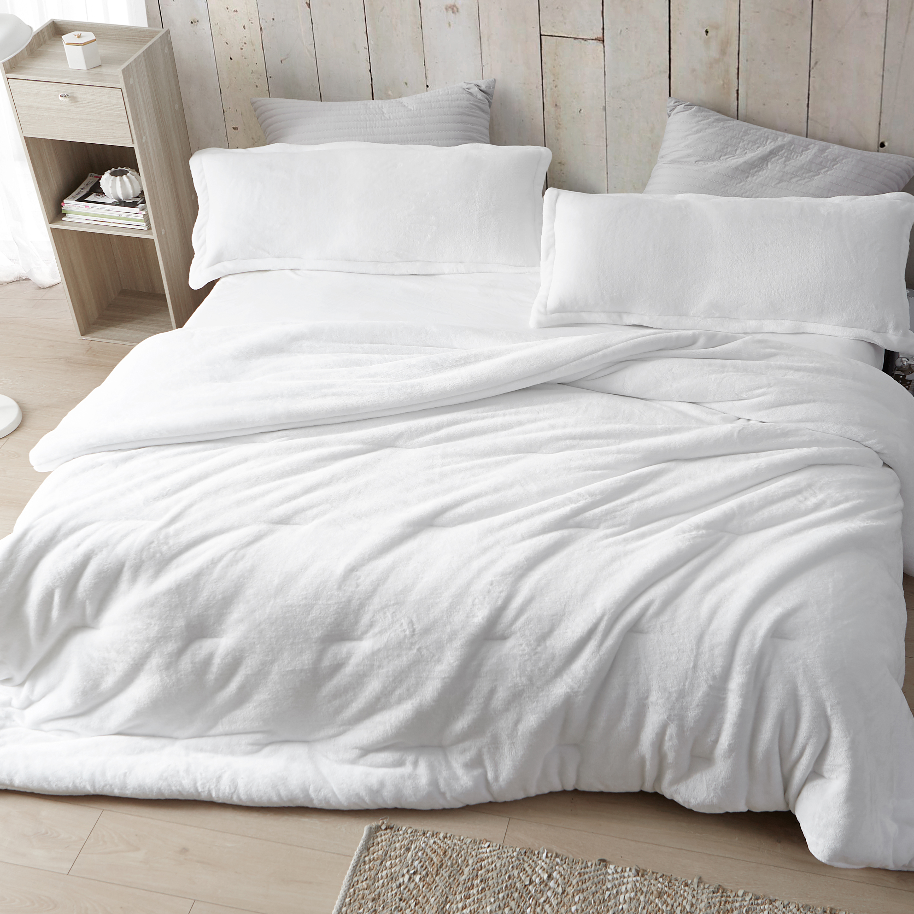 Most Popular King XL Coma Inducer Blanket Me Sooo Comfy Thickly Filled Comforter with White King Pillow Shams