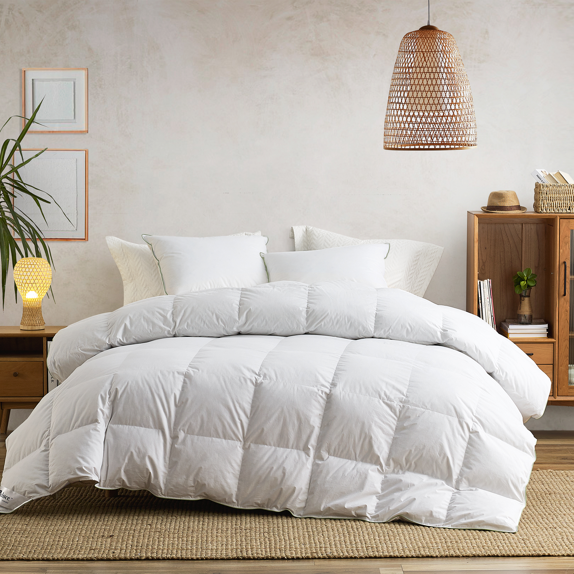 Recycled King Bedding Luxury Down and Feather European Made Comforter for King Pillow Top Mattress