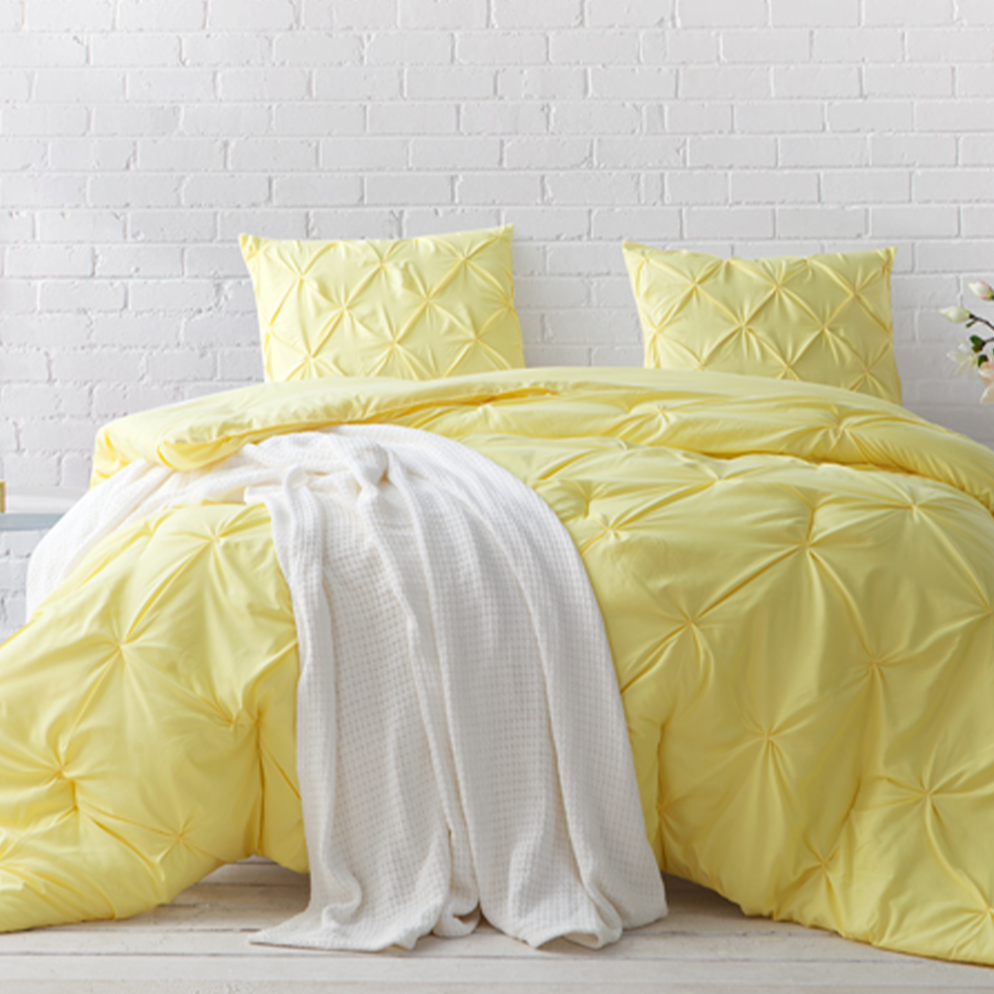 Beautiful Yellow Queen Oversized Comforter Set with Trendy Pin Tuck Queen Oversized Bedspread and Matching Standard Size Pillow Shams