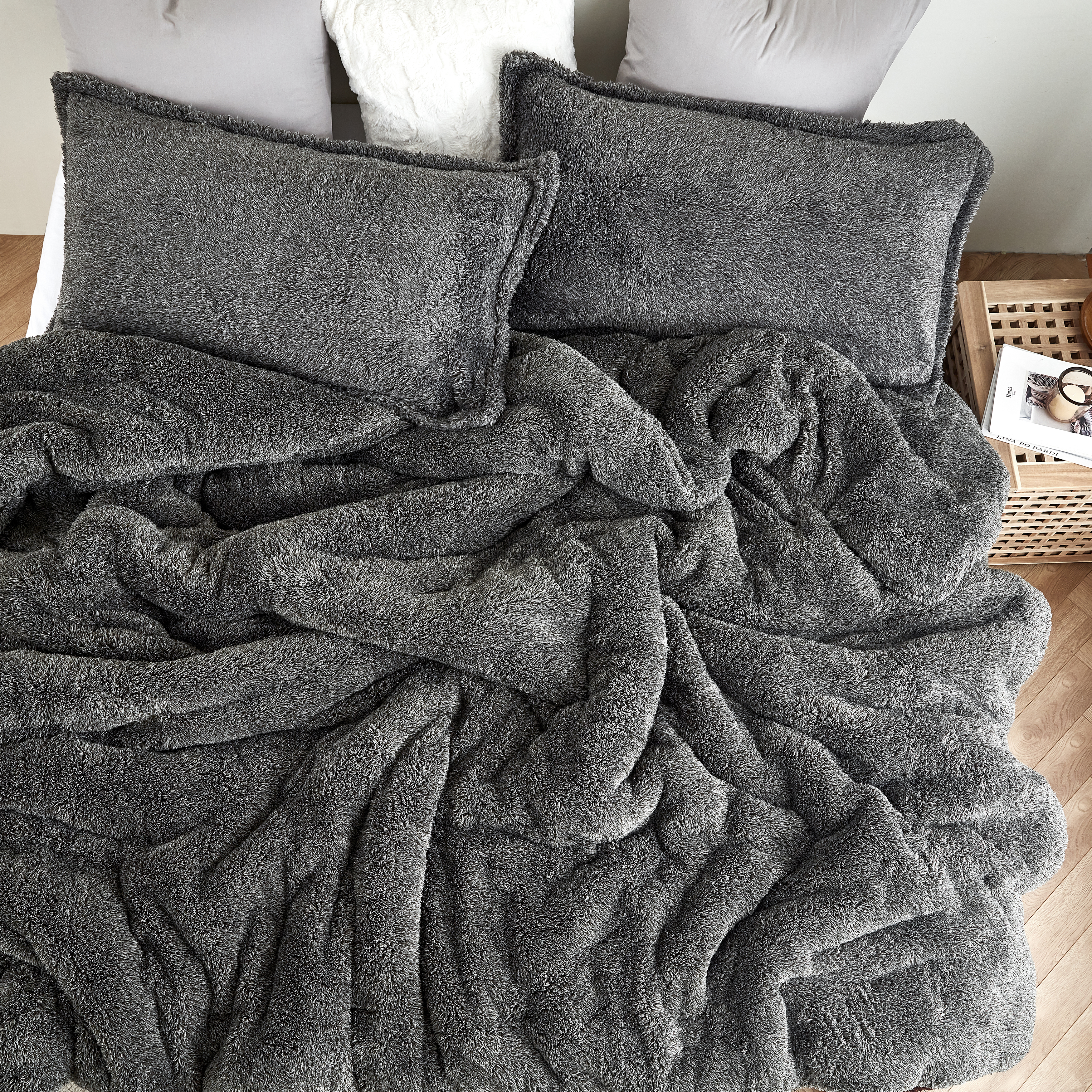 Most Popular Coma Inducer Bedding Warm and Cozy Original Plush Bedding