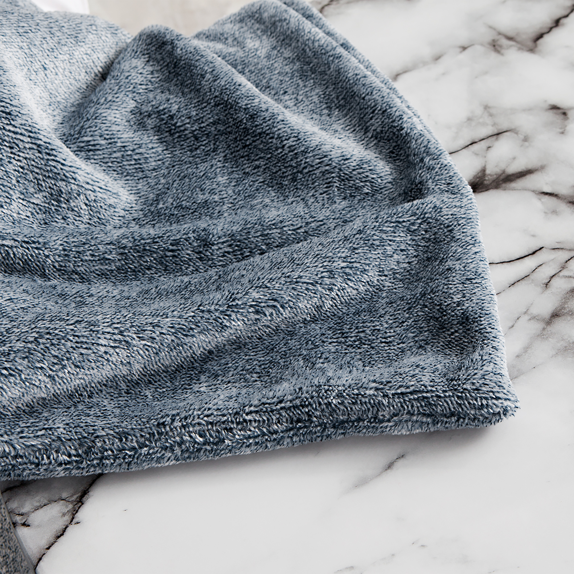 Extra Large Twin Plush Duvet Cover Protective Soft Bedding Essentials for Twin or Twin Extra Large Beds