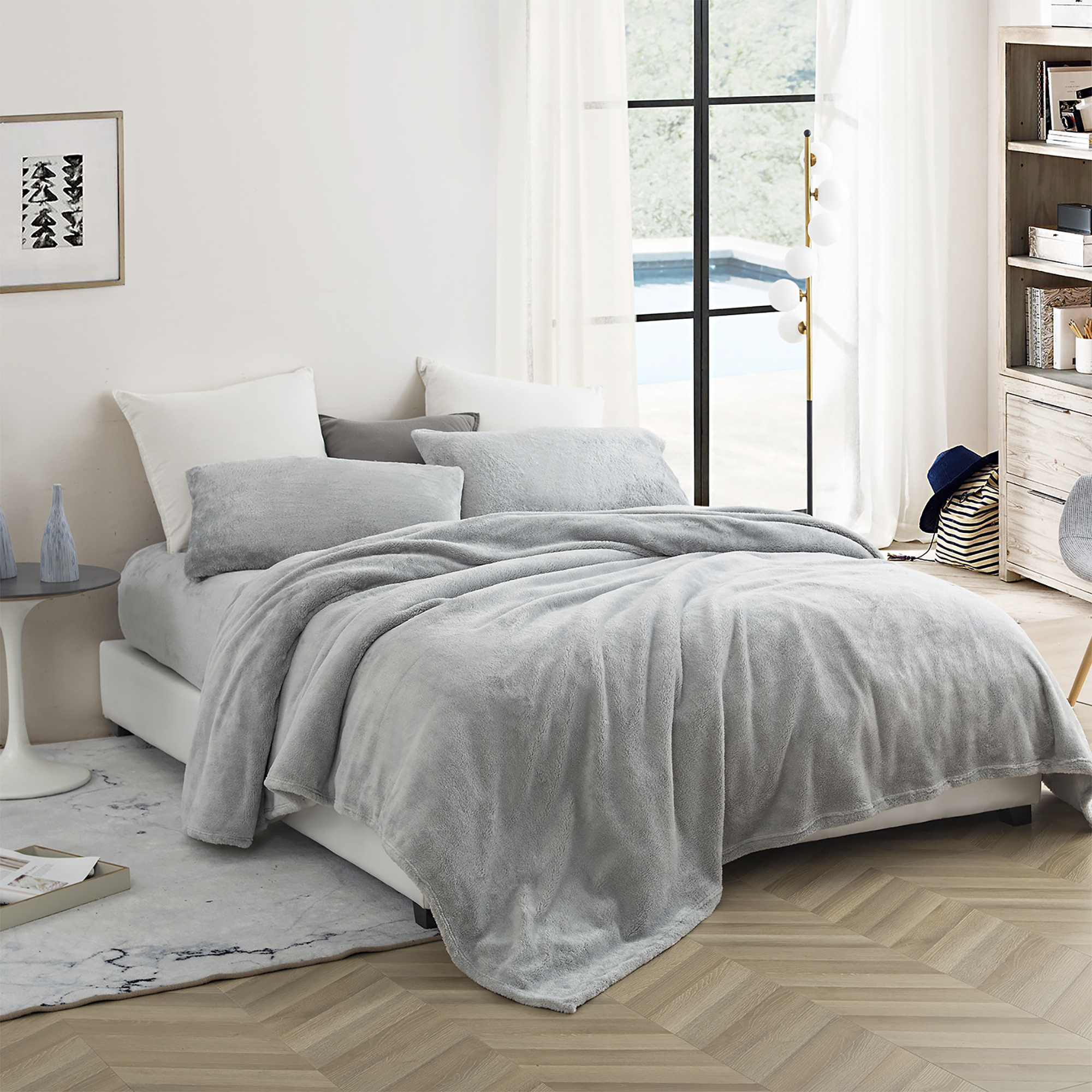 True Full Size Plush Sheet Set Includes Full Fitted Sheet, Extra Large Full Top Sheet, and Set of Two Matching Standard Size Pillowcases