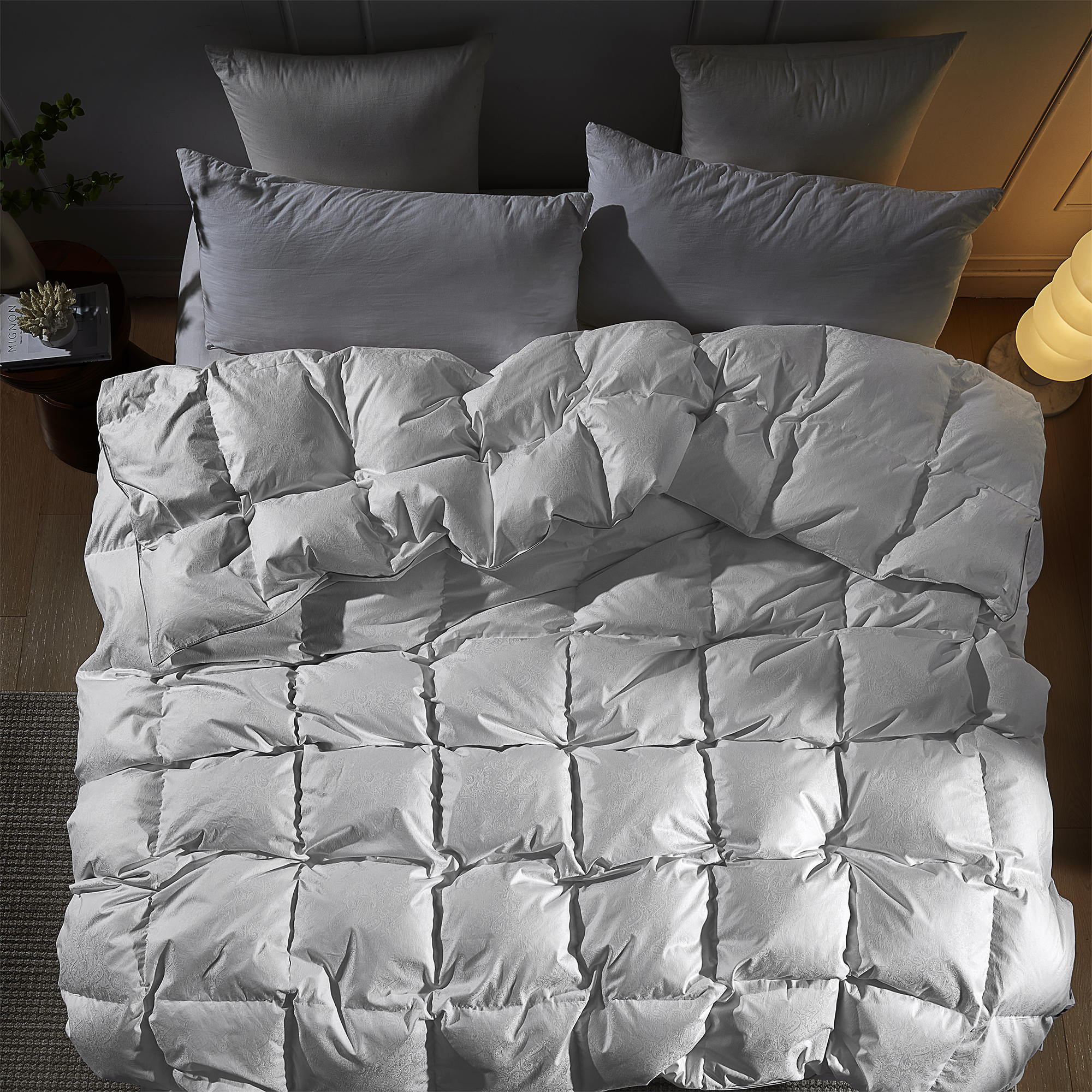 HGOOSE® - Jacquard Hungarian White Down Comforter - Oversized King