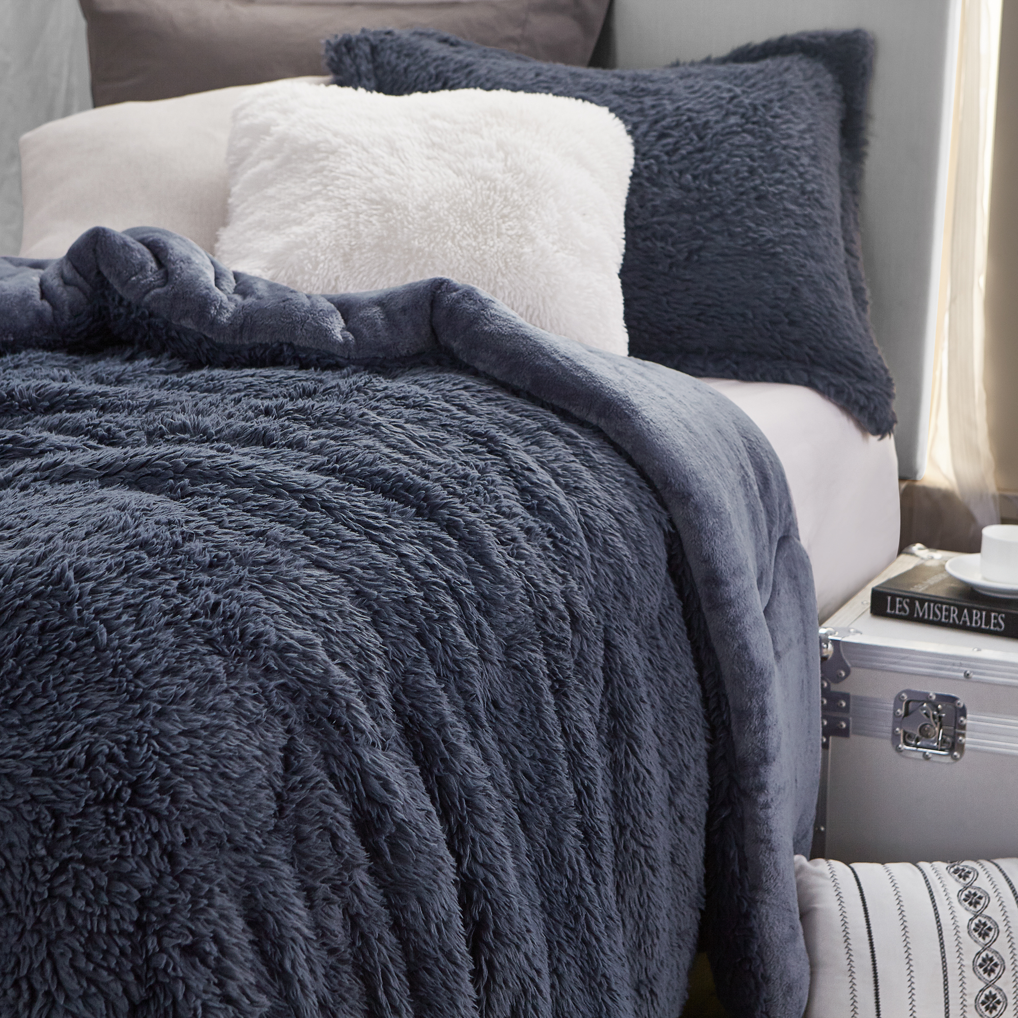 Twin Extra Large Warm Comforter Best Coma Inducer Plush Bedding for Winter and Cold Sleepers