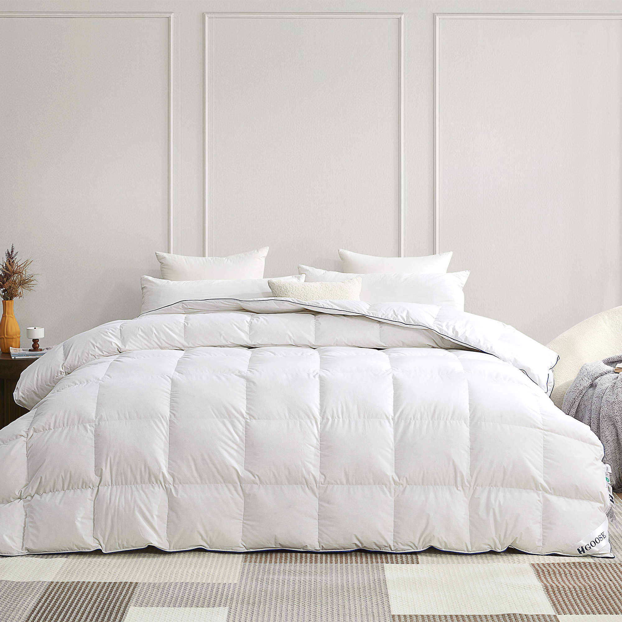 HGOOSE® - Premium 80% Hungarian White Goose Down Comforter - Oversized Queen