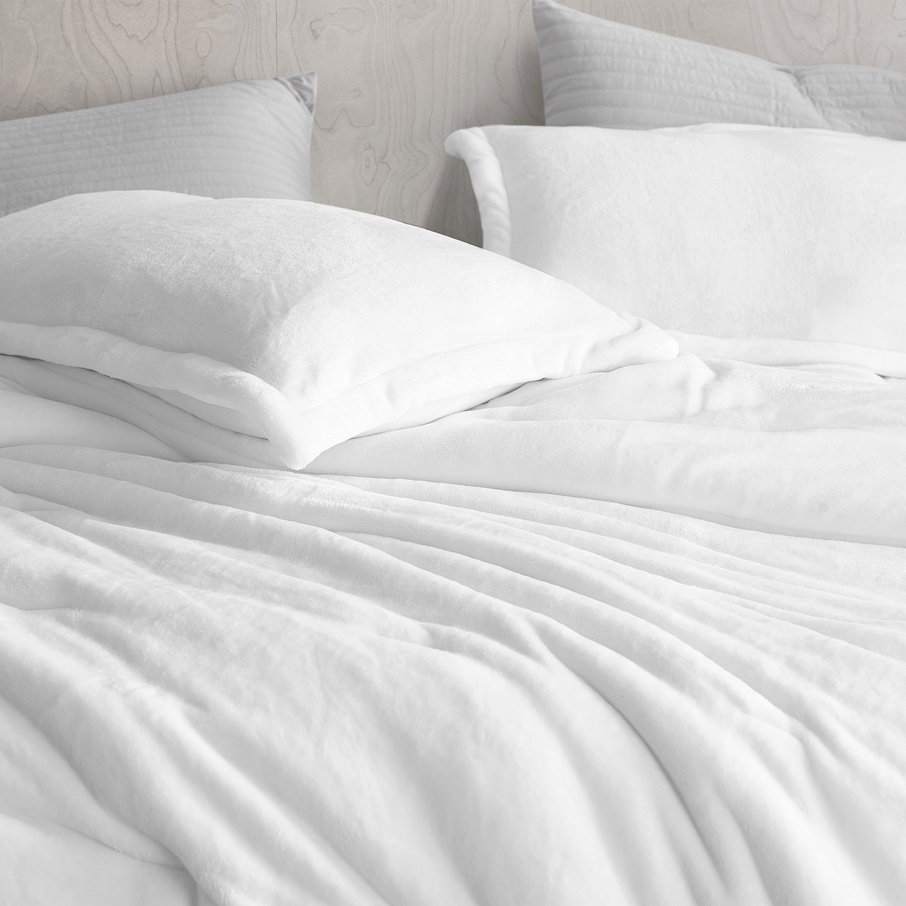Coma Inducer® Oversized Queen Comforter - Me Sooo Comfy - White