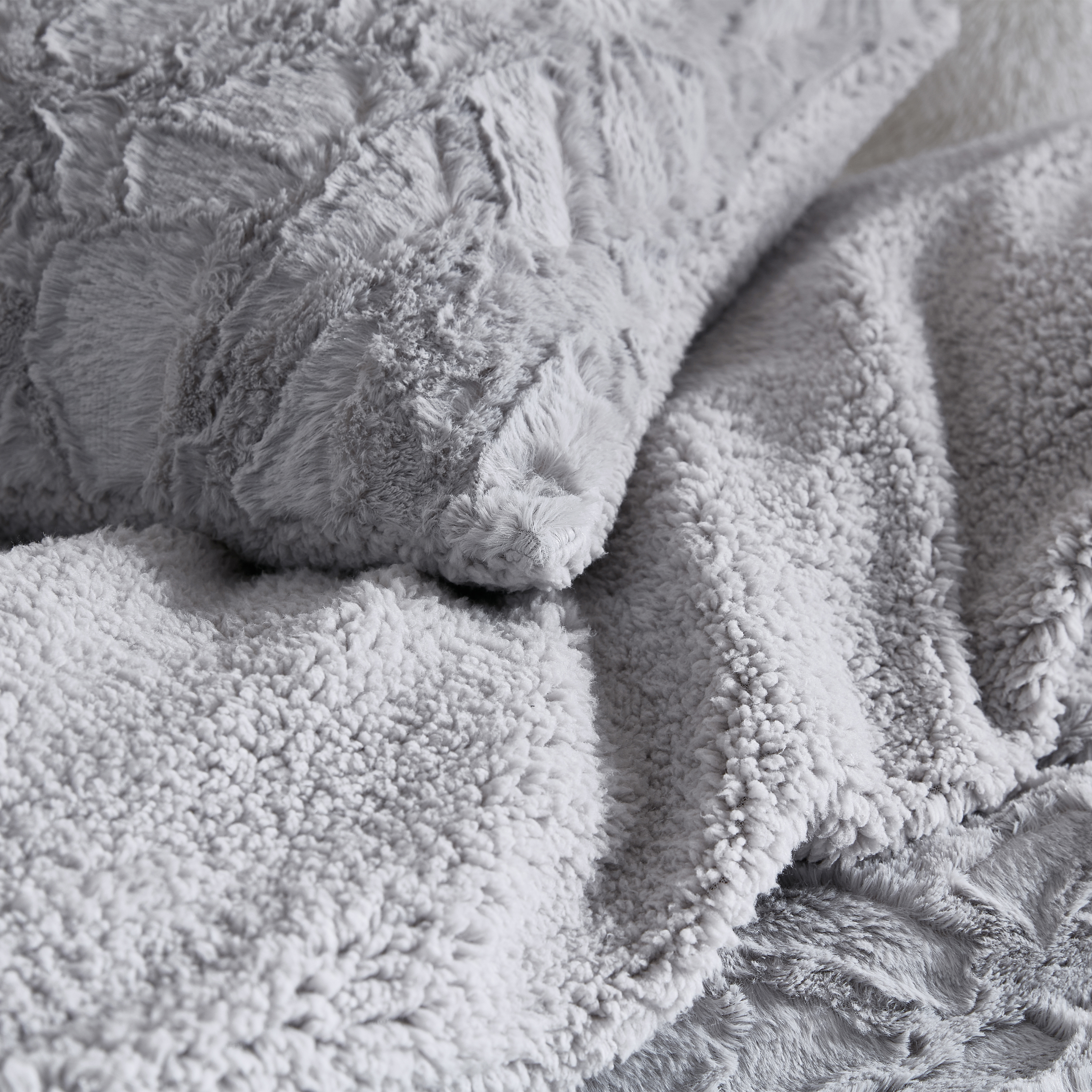 Neutral Gray Bedroom Decor Ideas for Your Twin Extra Large, Queen, or King Sized Bed