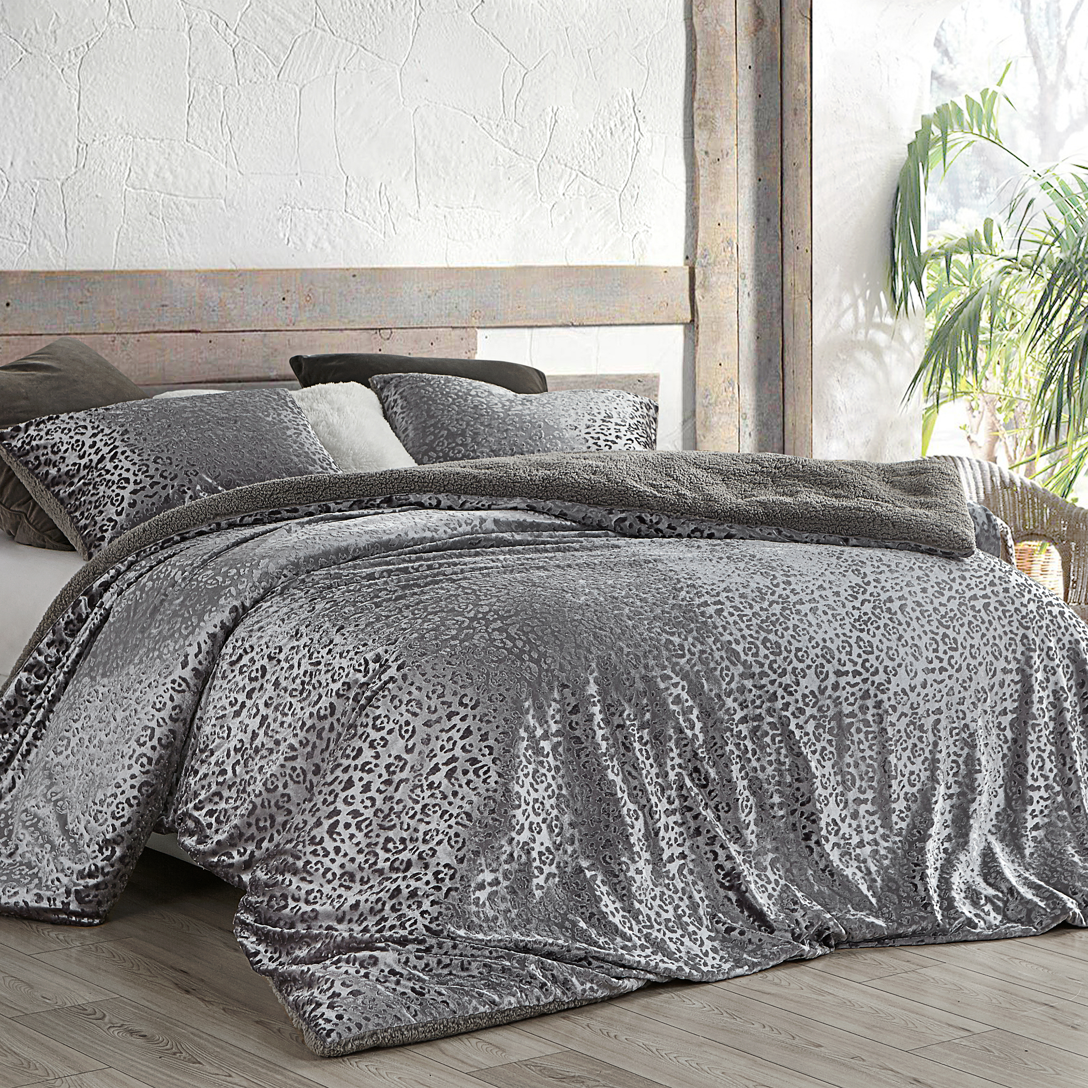 Primal Leopard - Coma Inducer® Oversized Comforter - Silver Black