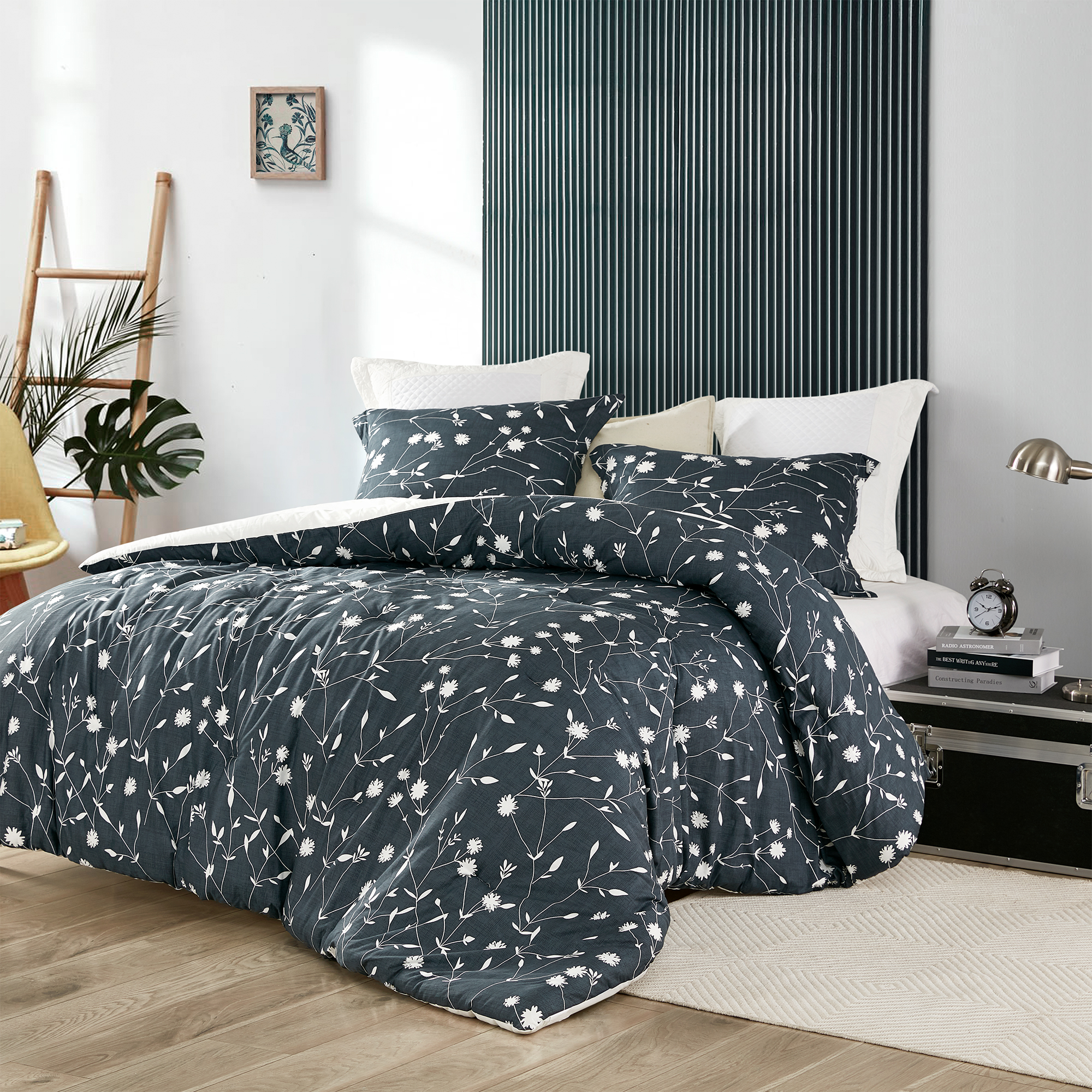 Moxie Vines Midnight Oversized Queen Comforter - 100% Cotton