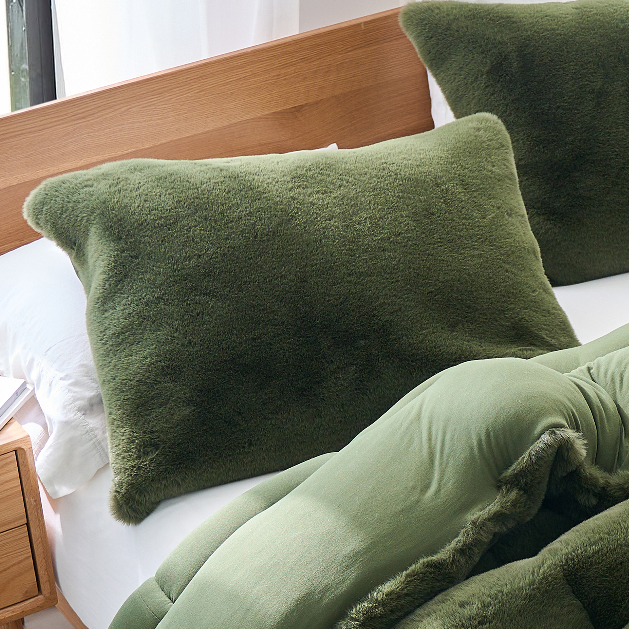 Stylish Chive Green Standard Pillow Sham Made with Soft Microfiber Fabric and Cozy Plush Bedding Materials