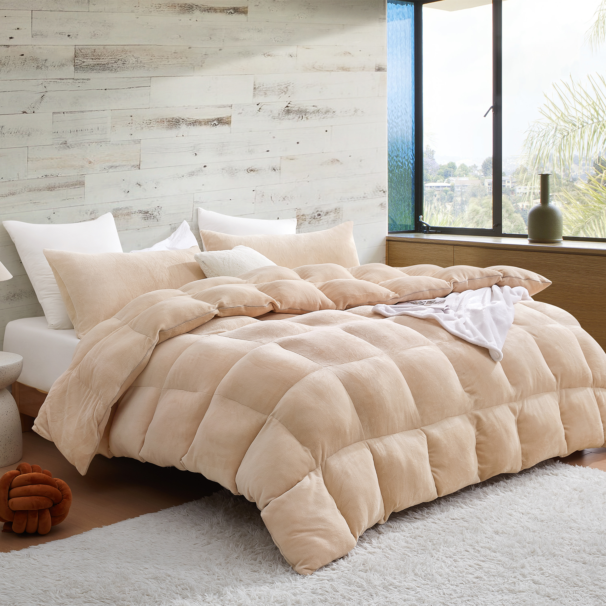 King XL Oversized Bedspread Made with High Quality Plush Comforter Materials