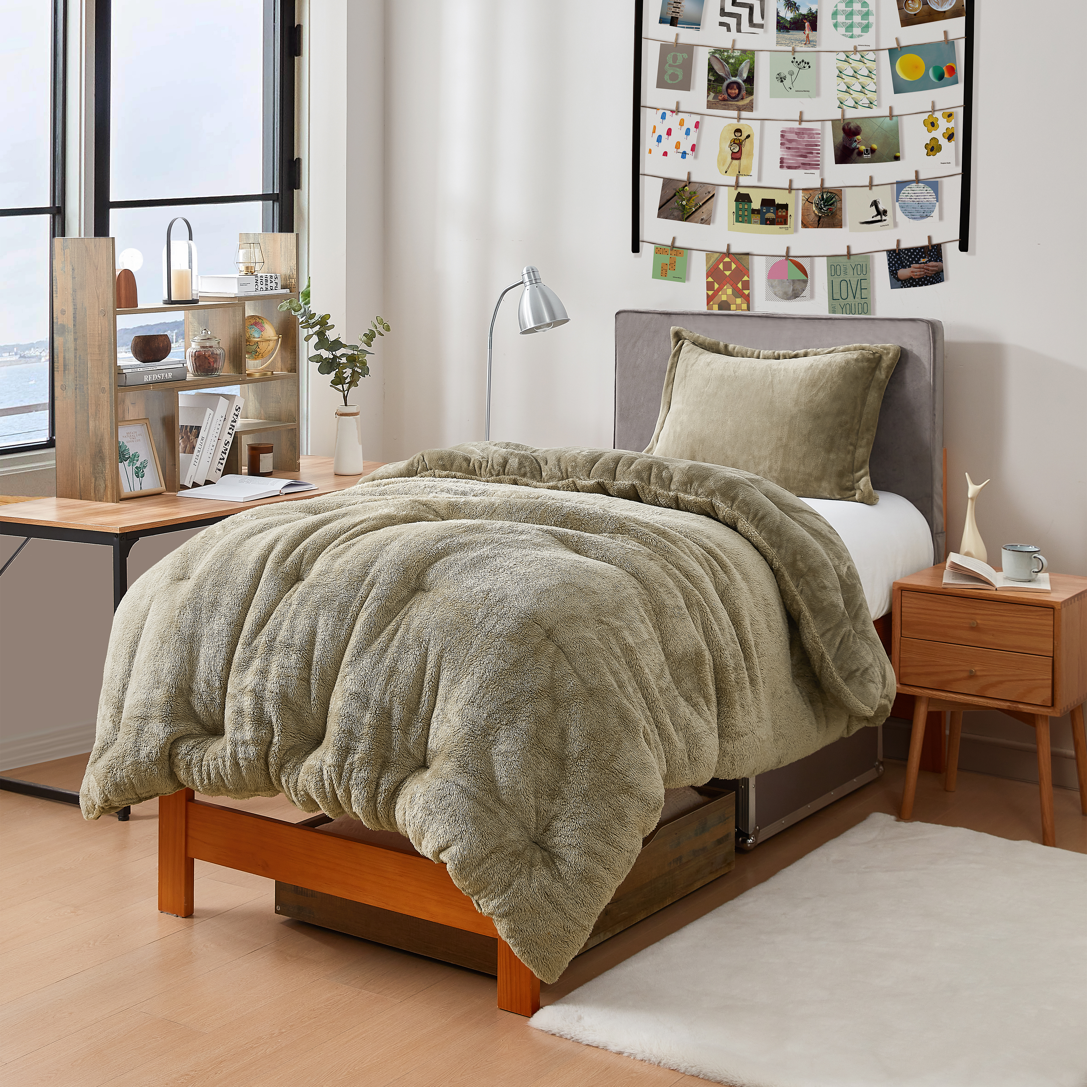 Dam Bae, She Thick - Coma Inducer® Oversized Twin Comforter - Silver Sage