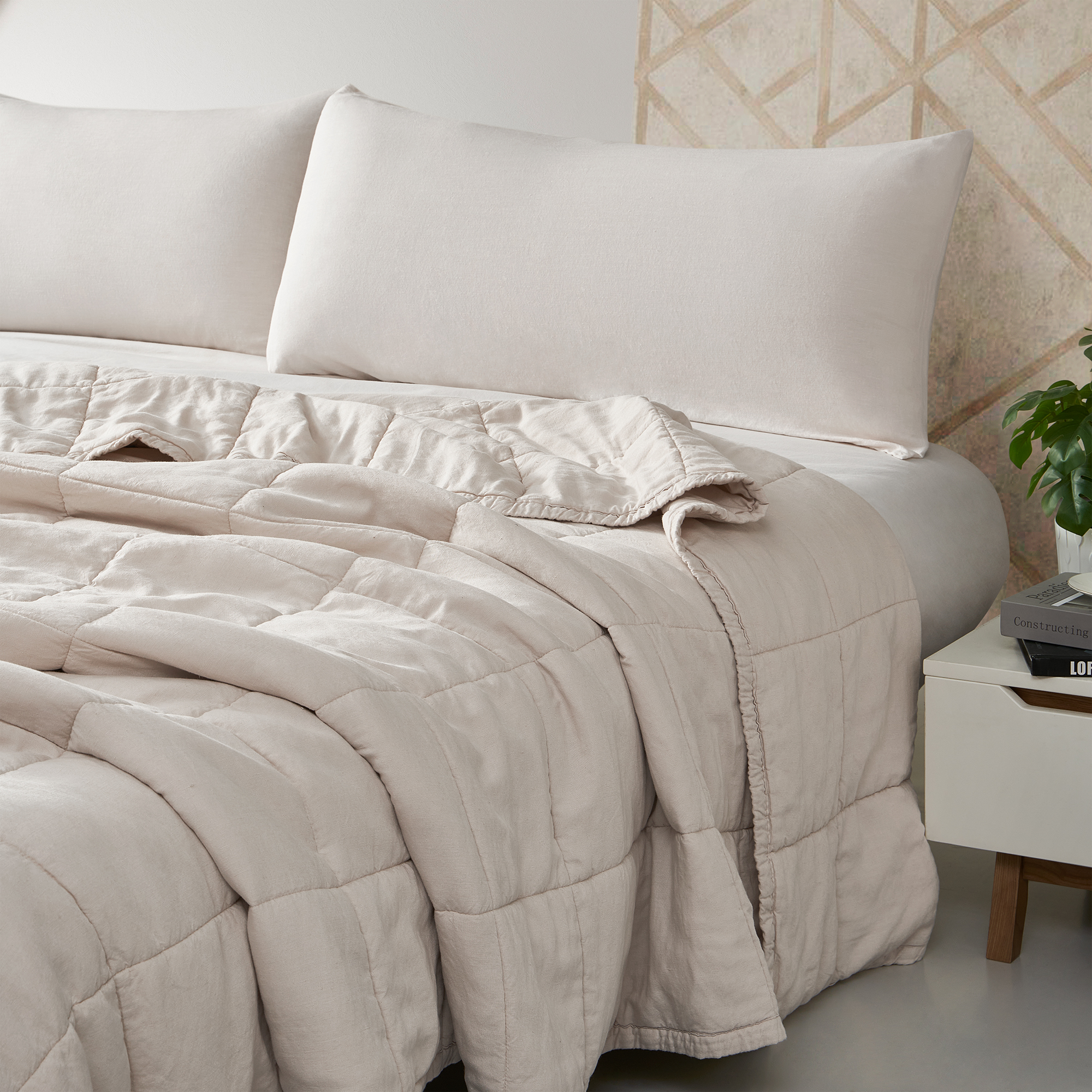 Dark Sky Reserve - Bamboo Linen Oversized Comforter - Portugal Made - Creamy Beige