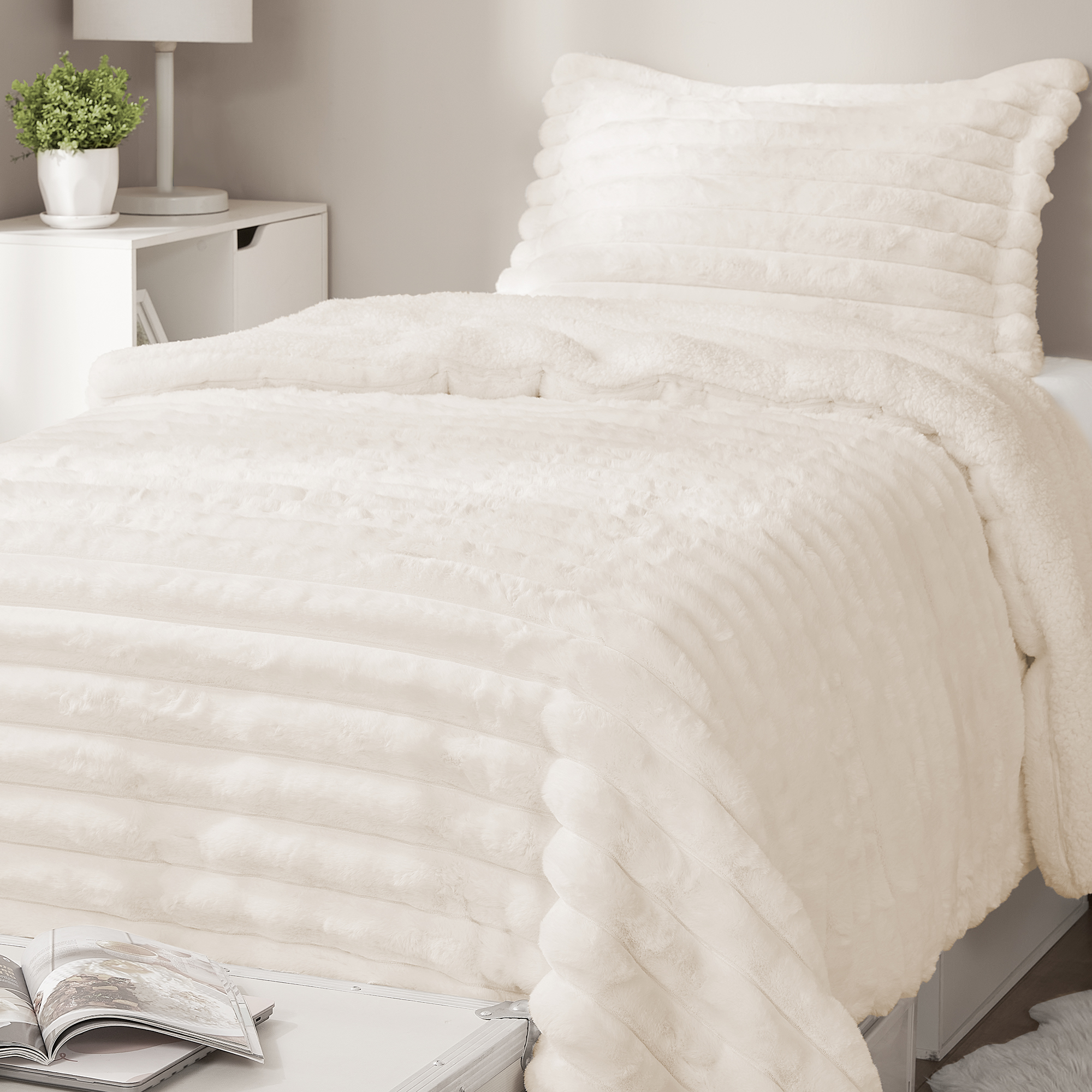 Roll Cakes Chunky Bunny Coma Inducer Twin XL Comforter Cream