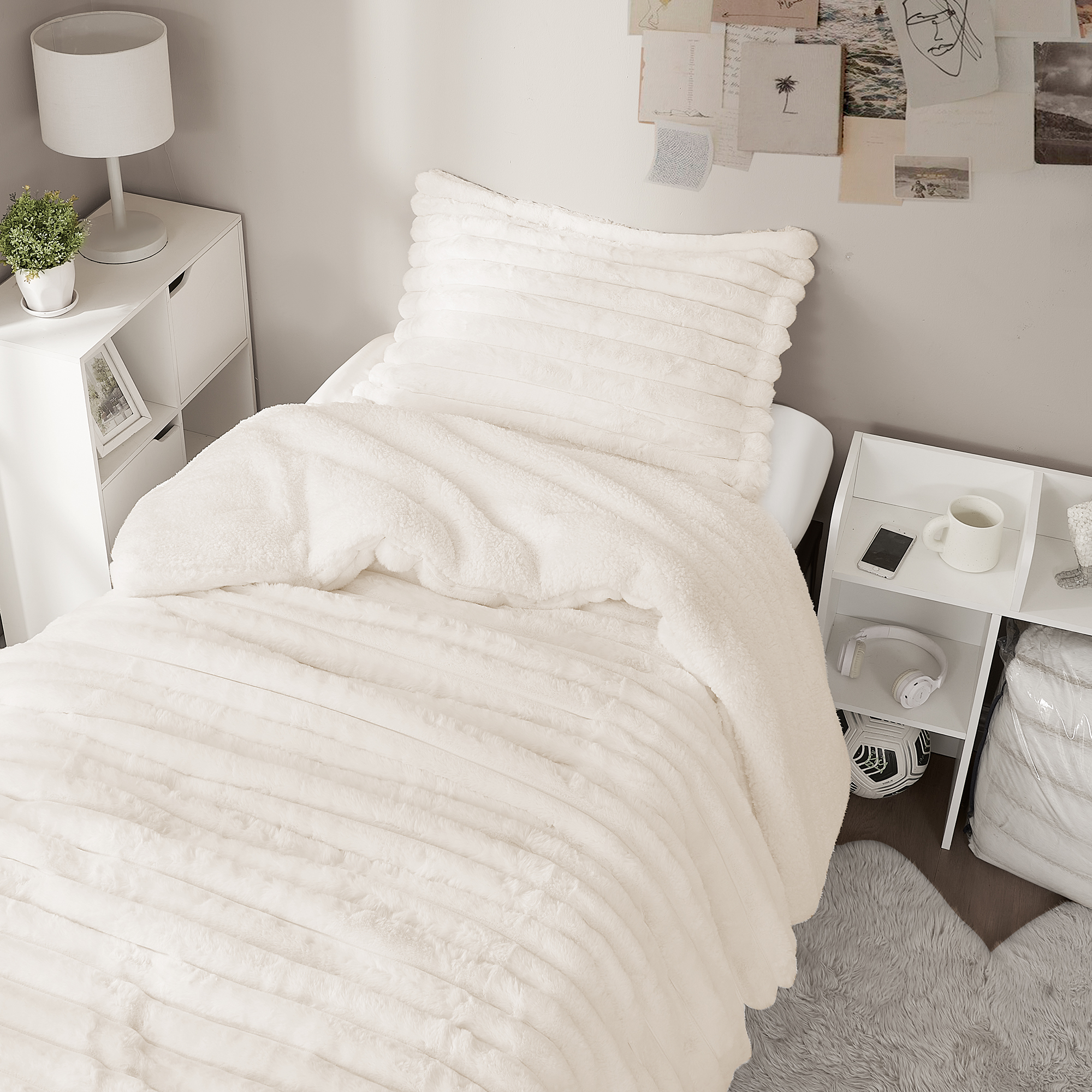 Roll Cakes Chunky Bunny Coma Inducer Twin XL Comforter Cream