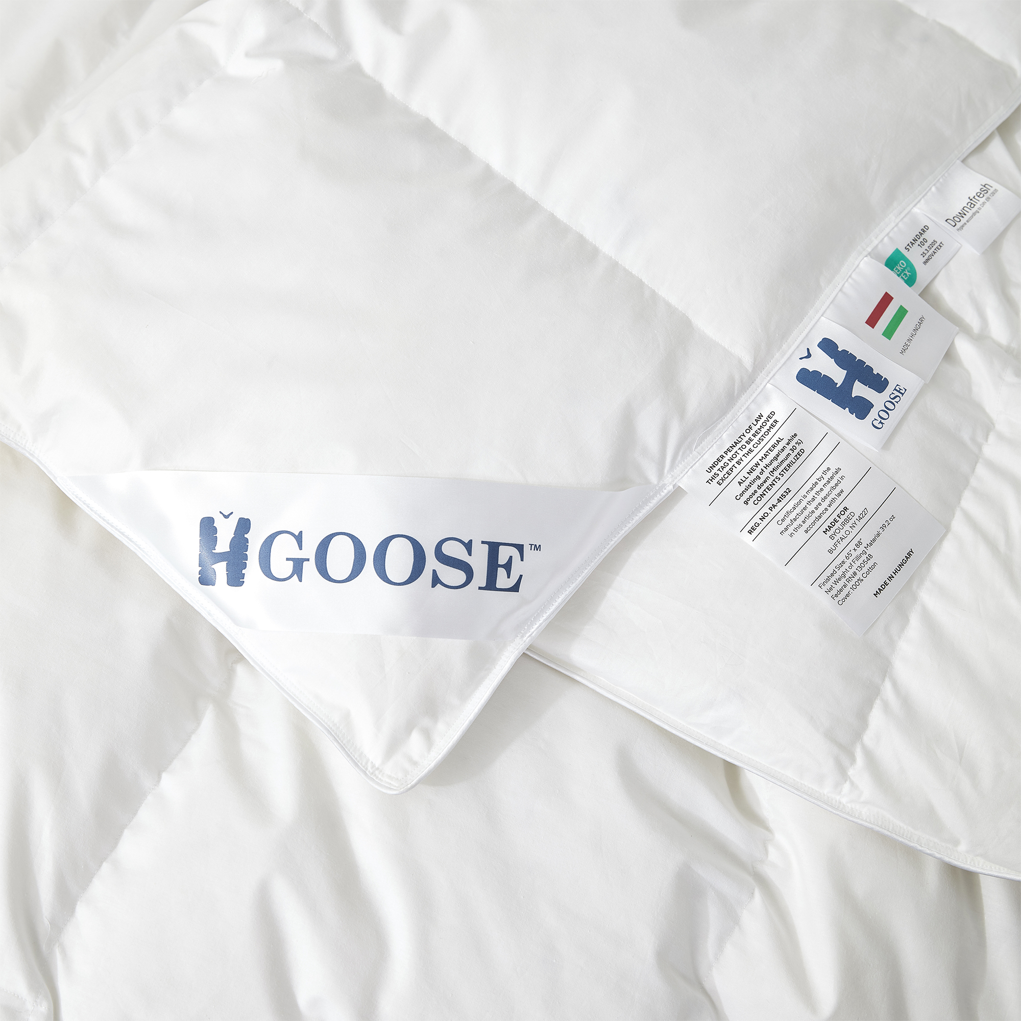 HGOOSE® Hungarian White Goose Down and Feather Comforter Oversized
