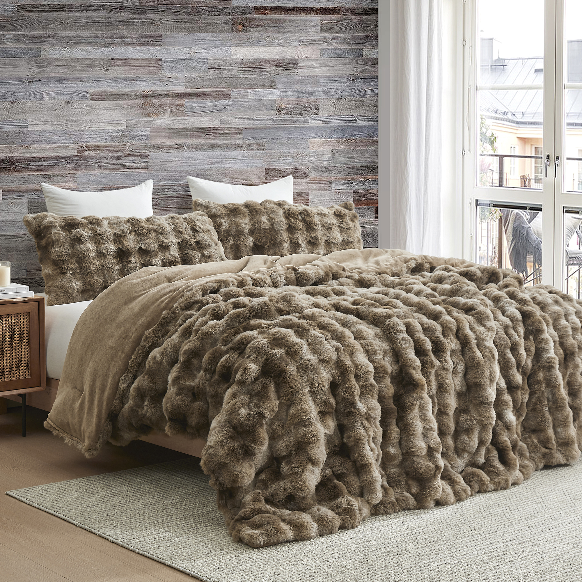 Beary Soft - Coma Inducer® Oversized King Comforter - Kodiak Brown