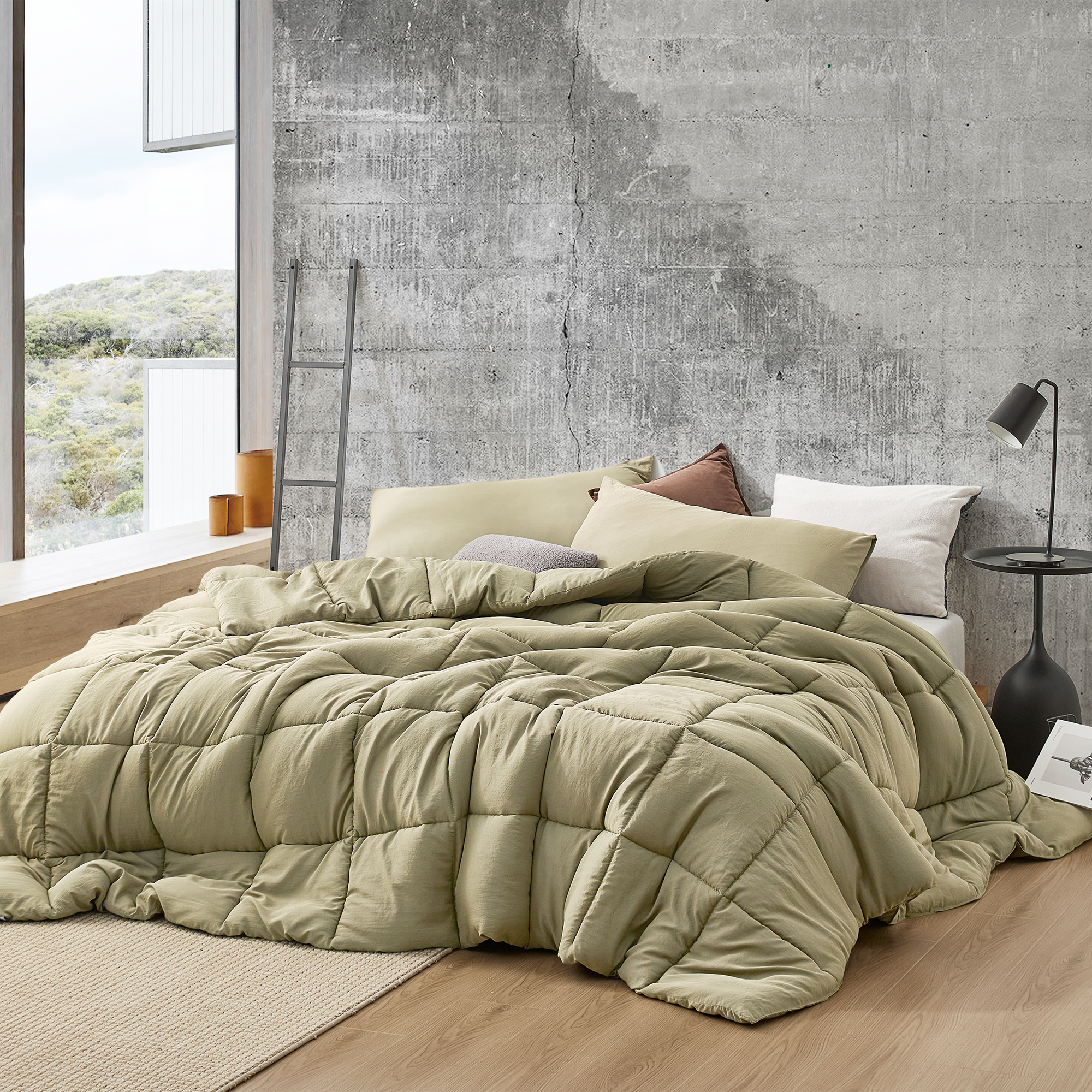 Beachfront Avenue - Coma Inducer Oversized Queen Cooling Comforter - Driftwood Rock