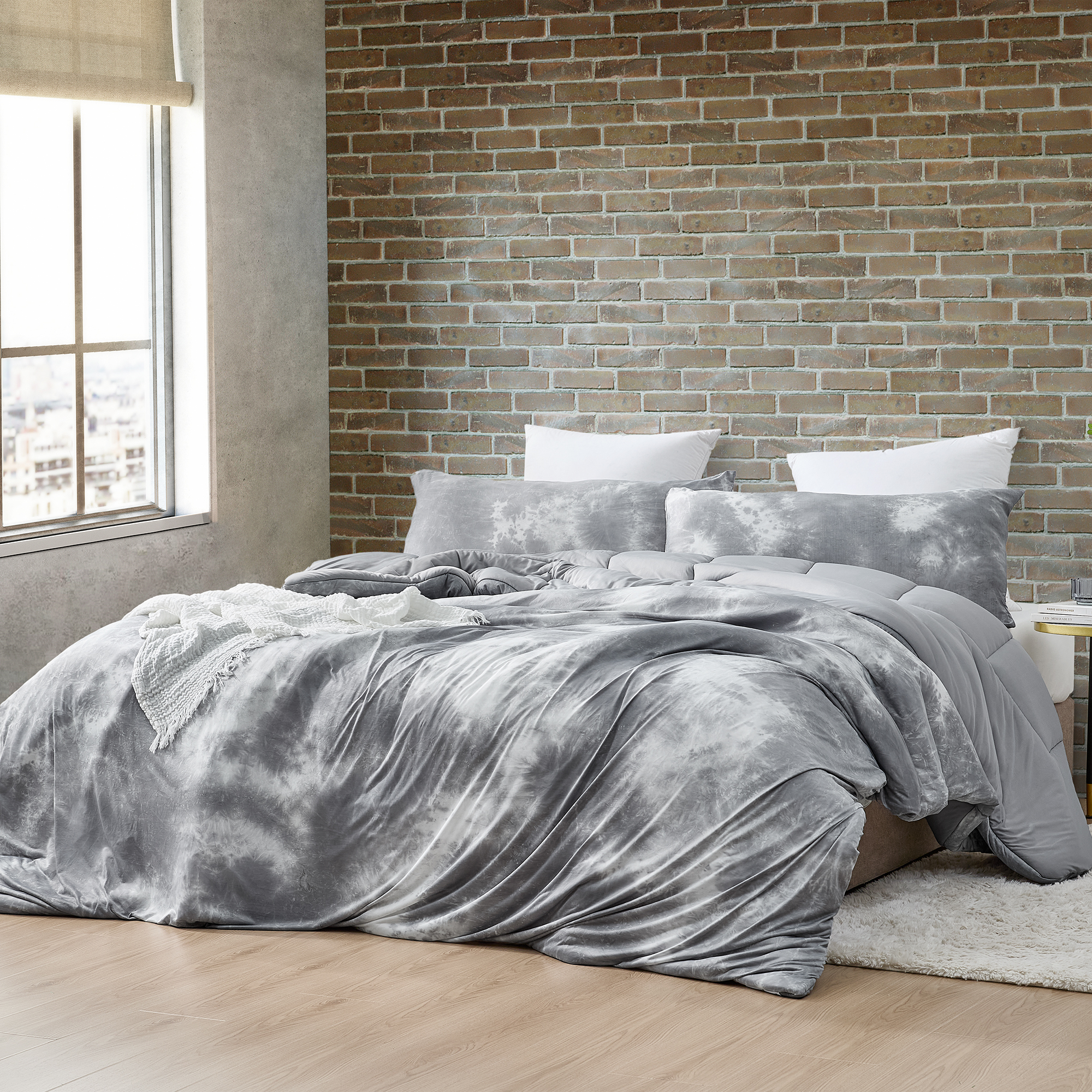 Chilly Moon - Coma Inducer® Oversized Queen Cooling Comforter - Lunar Gray