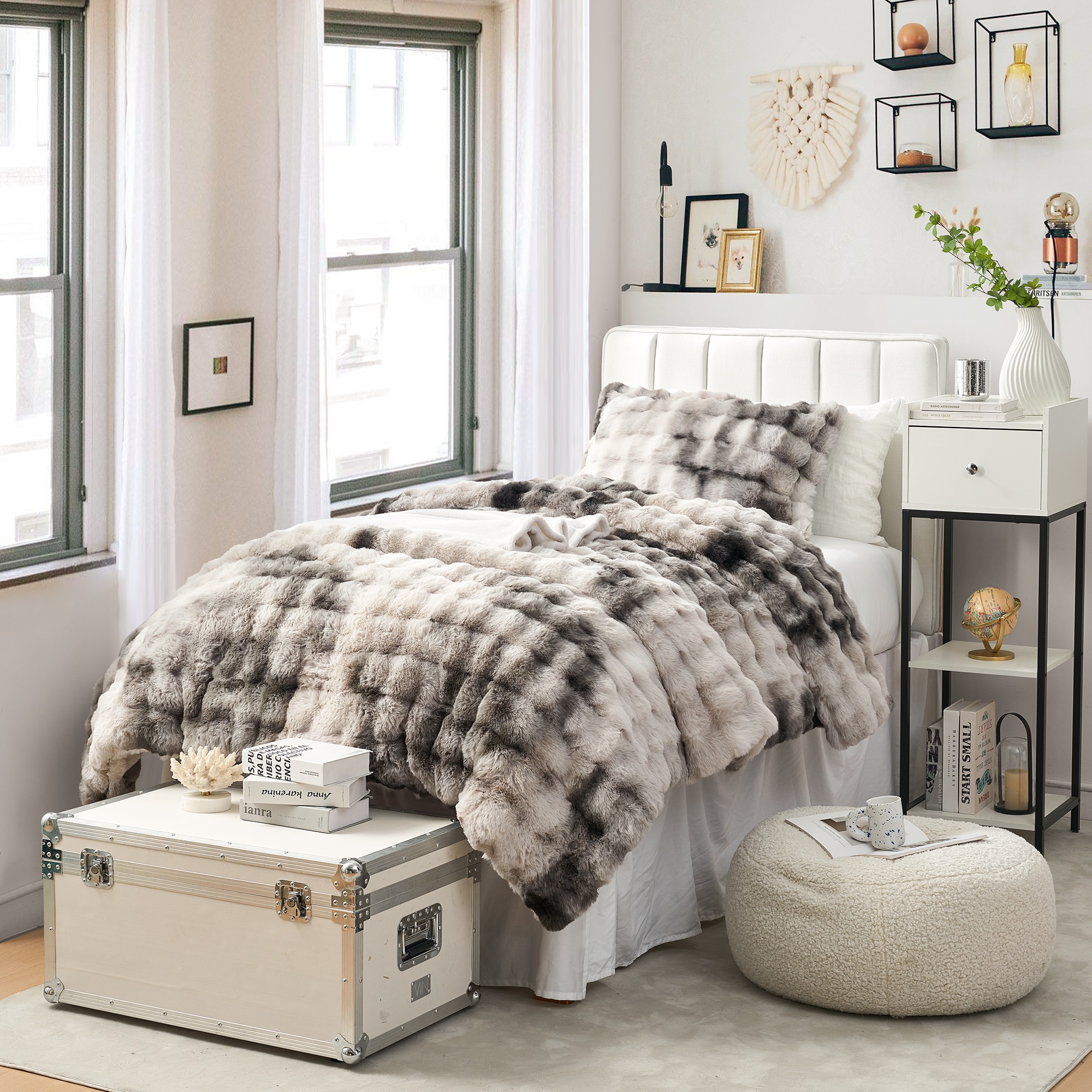 Snowball Double Chunky Bunny - Coma Inducer® Oversized Twin Comforter Set - Messy Storm Gray