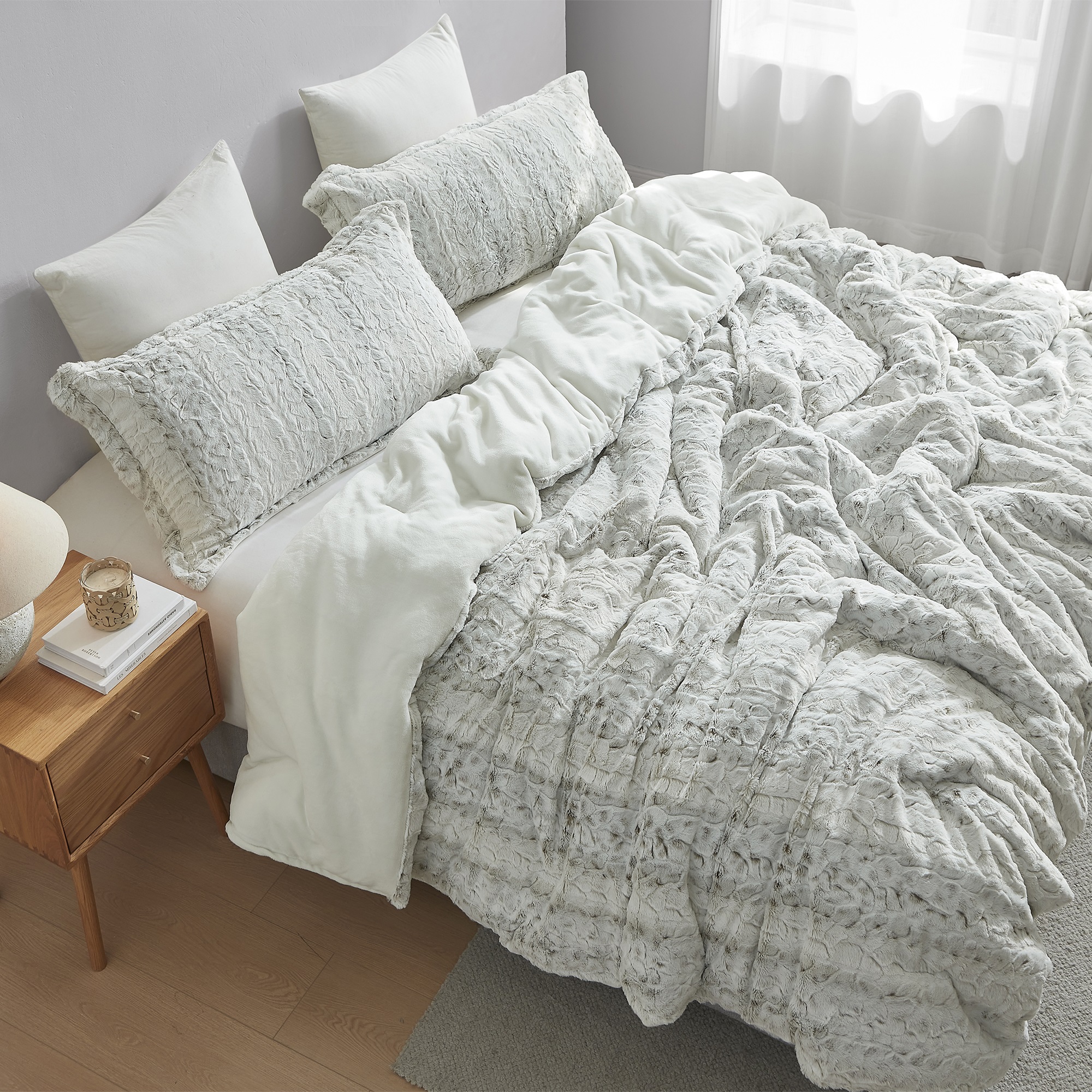 Snow Leopard - Coma Inducer® Alaskan King Comforter Set