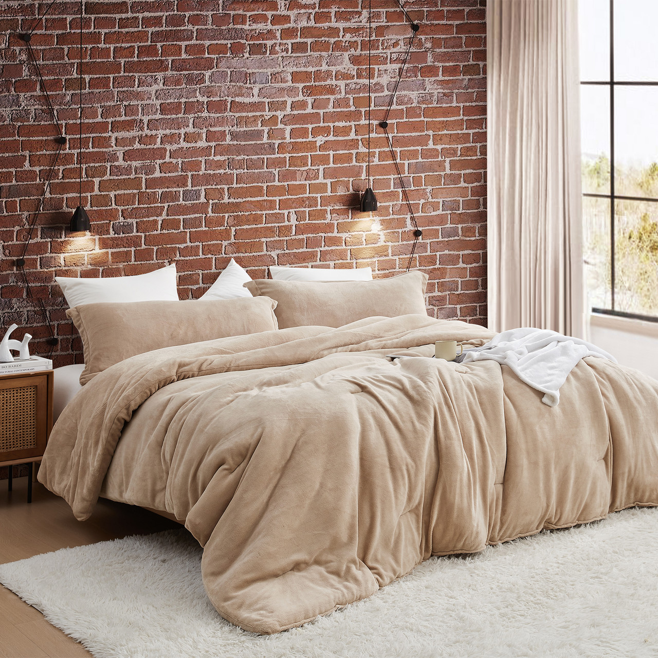 Git Cozy - Coma Inducer® Alaskan King Comforter - Warm Taupe