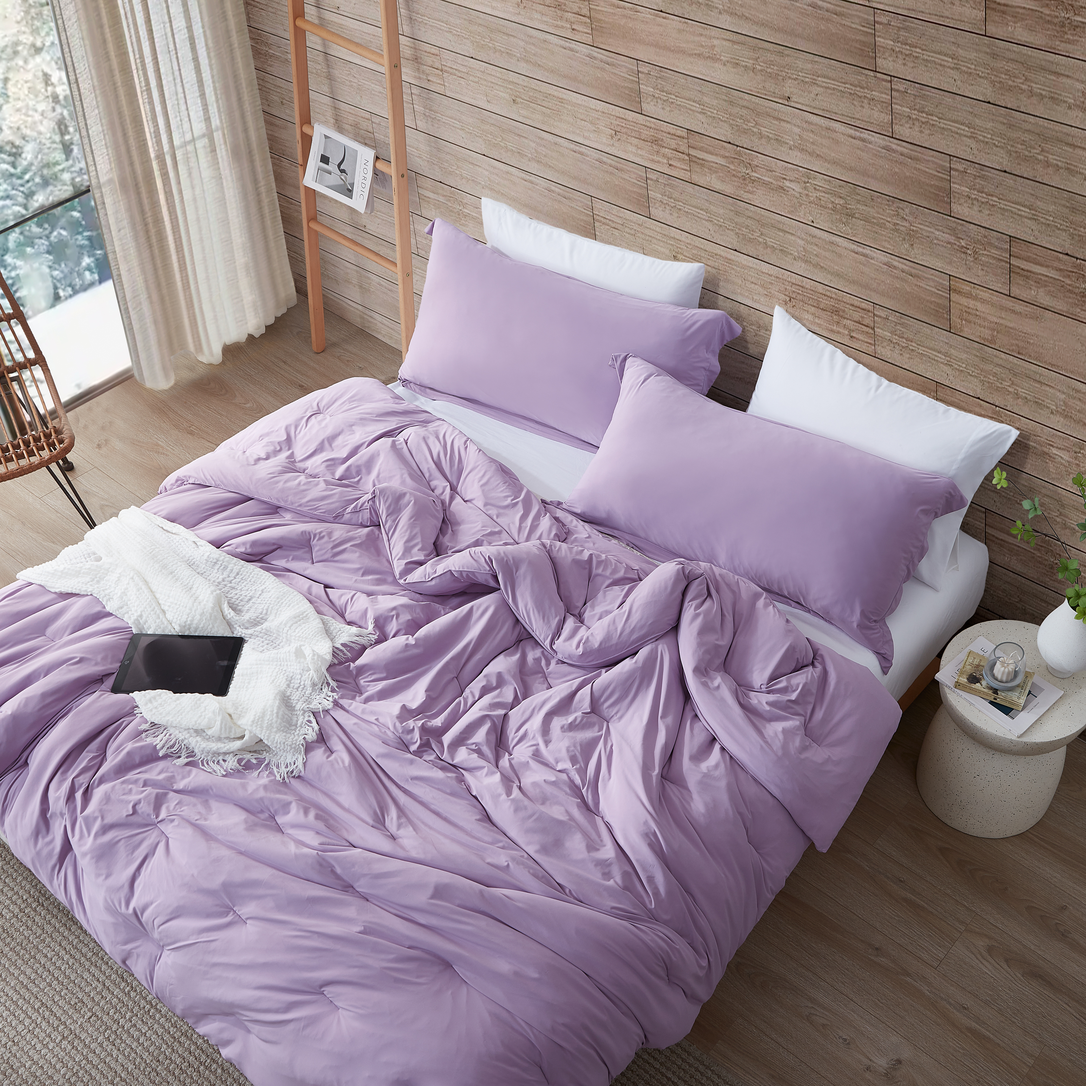 Lightweight Coma Inducer Comforter Sized True Alaskan King for Alaskan King Bedding Coverage