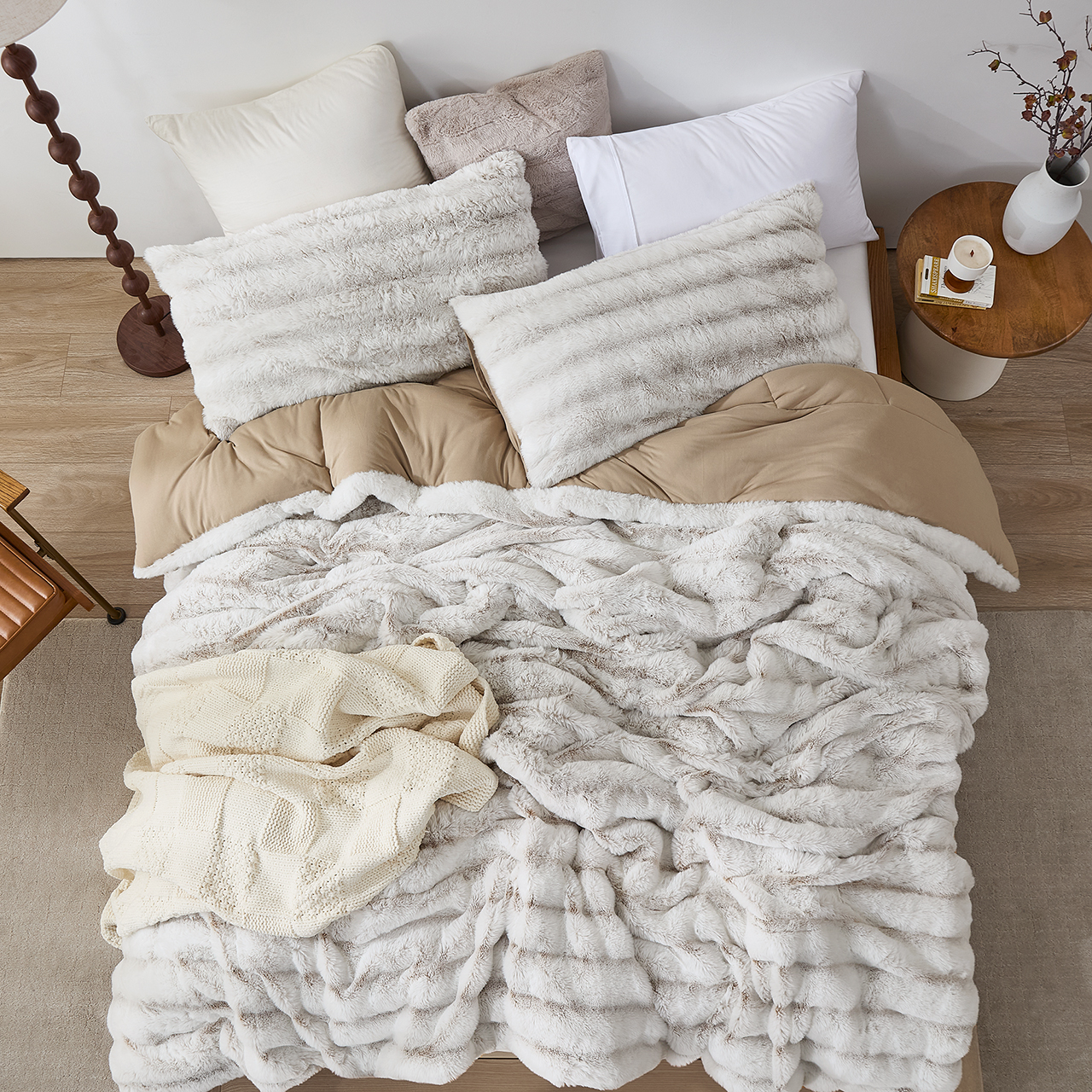 Jelly Rolls Chunky Bunny - Coma Inducer® Oversized Queen Comforter - Frosted Latte