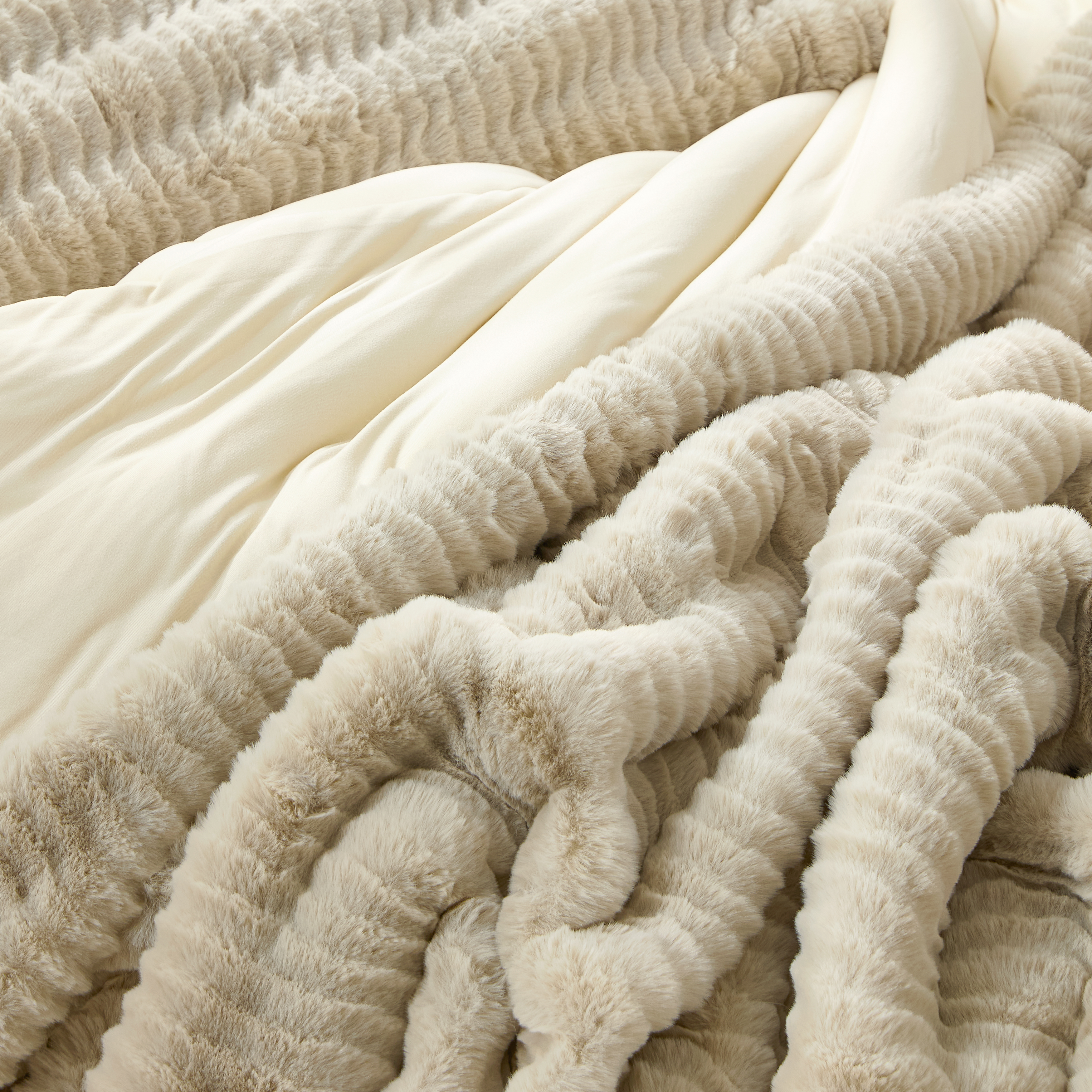 Chunky Bunny Peak of Cozy - Coma Inducer® Oversized King Comforter - Natural Beige