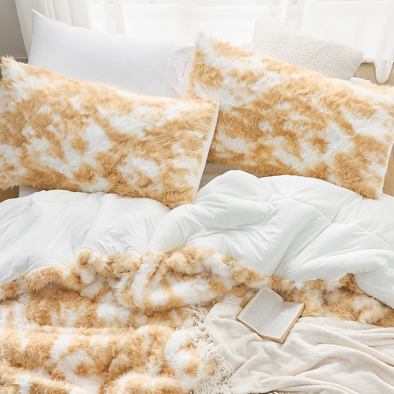 Highland - Coma Inducer® Standard Sham (2-Pack) - Tan & White