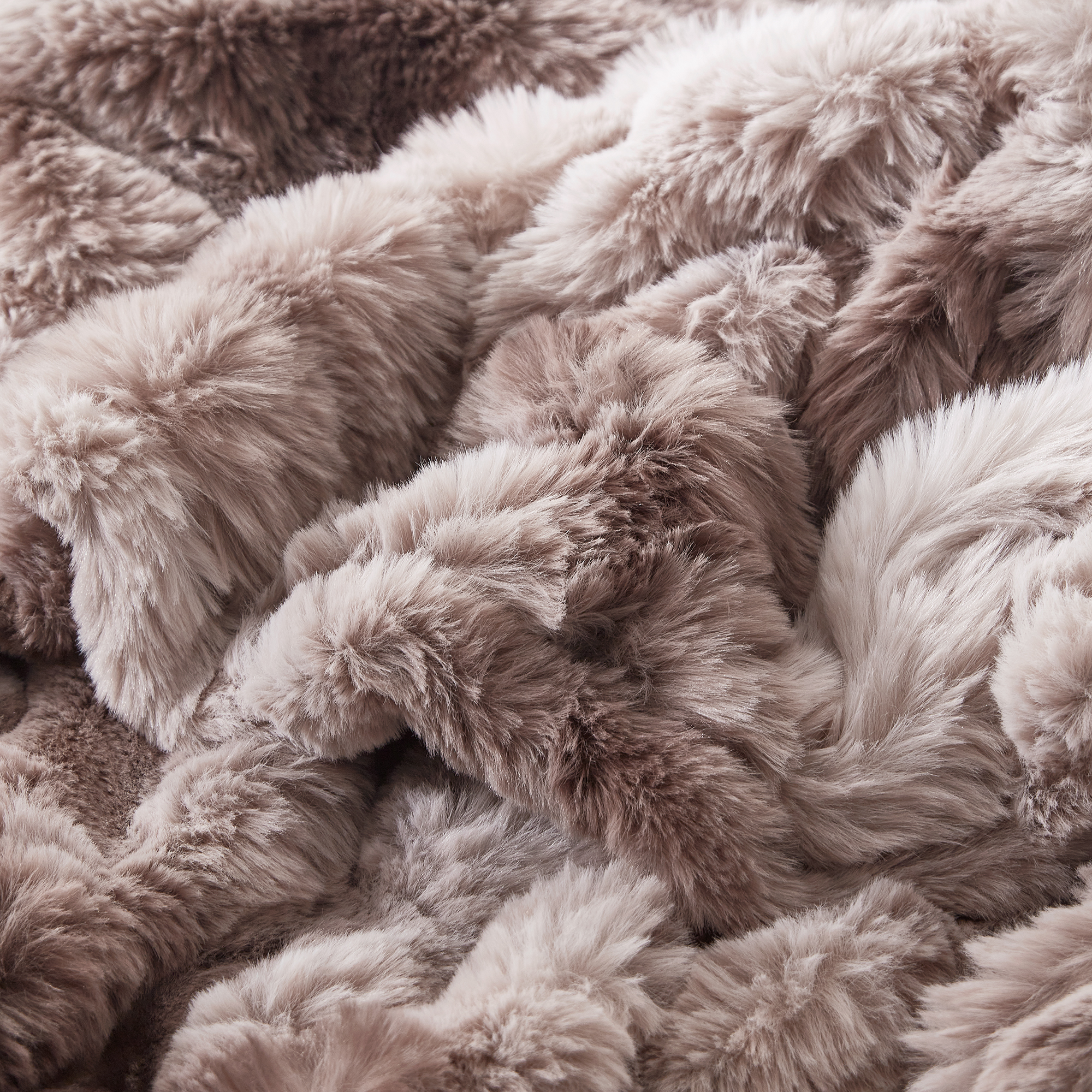Snowball Chunky Bunny® - Coma Inducer® Queen Blanket - Wisdom Brown