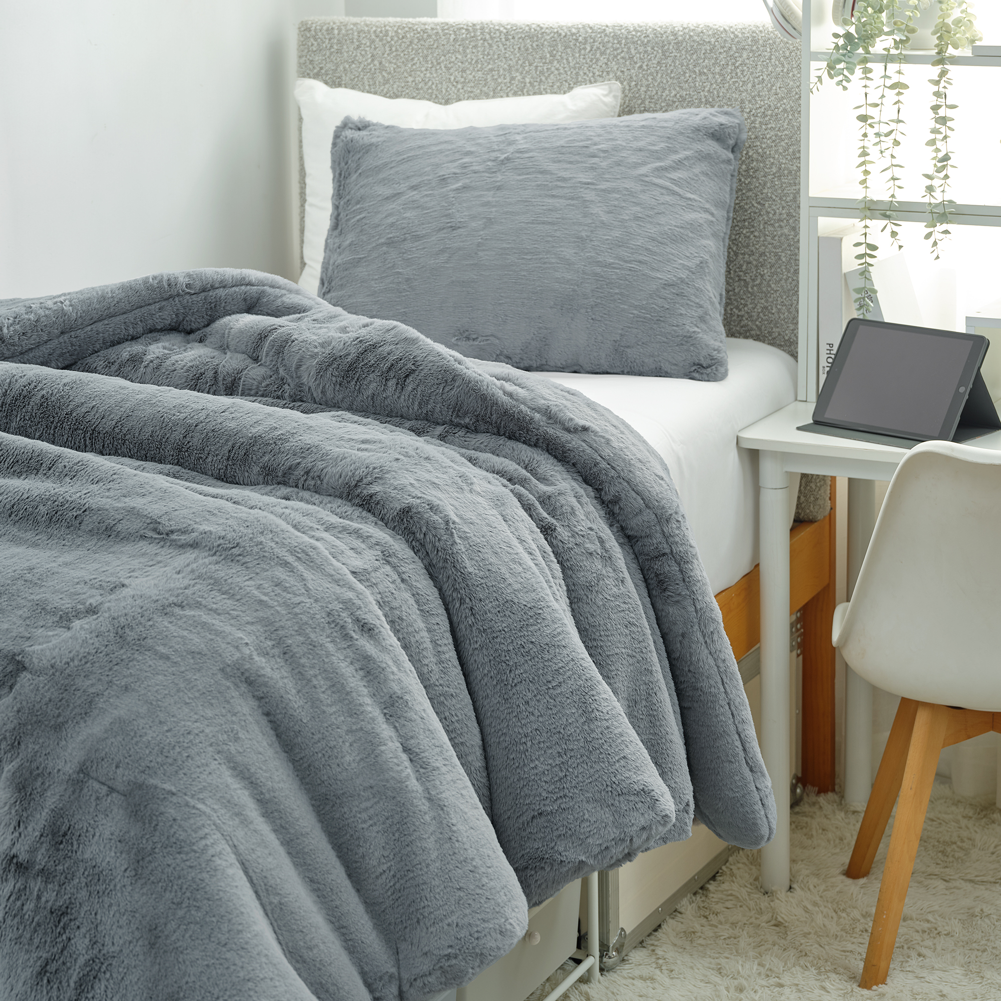 Chunkiest Chunky Bunny® - Coma Inducer® Oversized Twin Comforter Set - Lush Gray