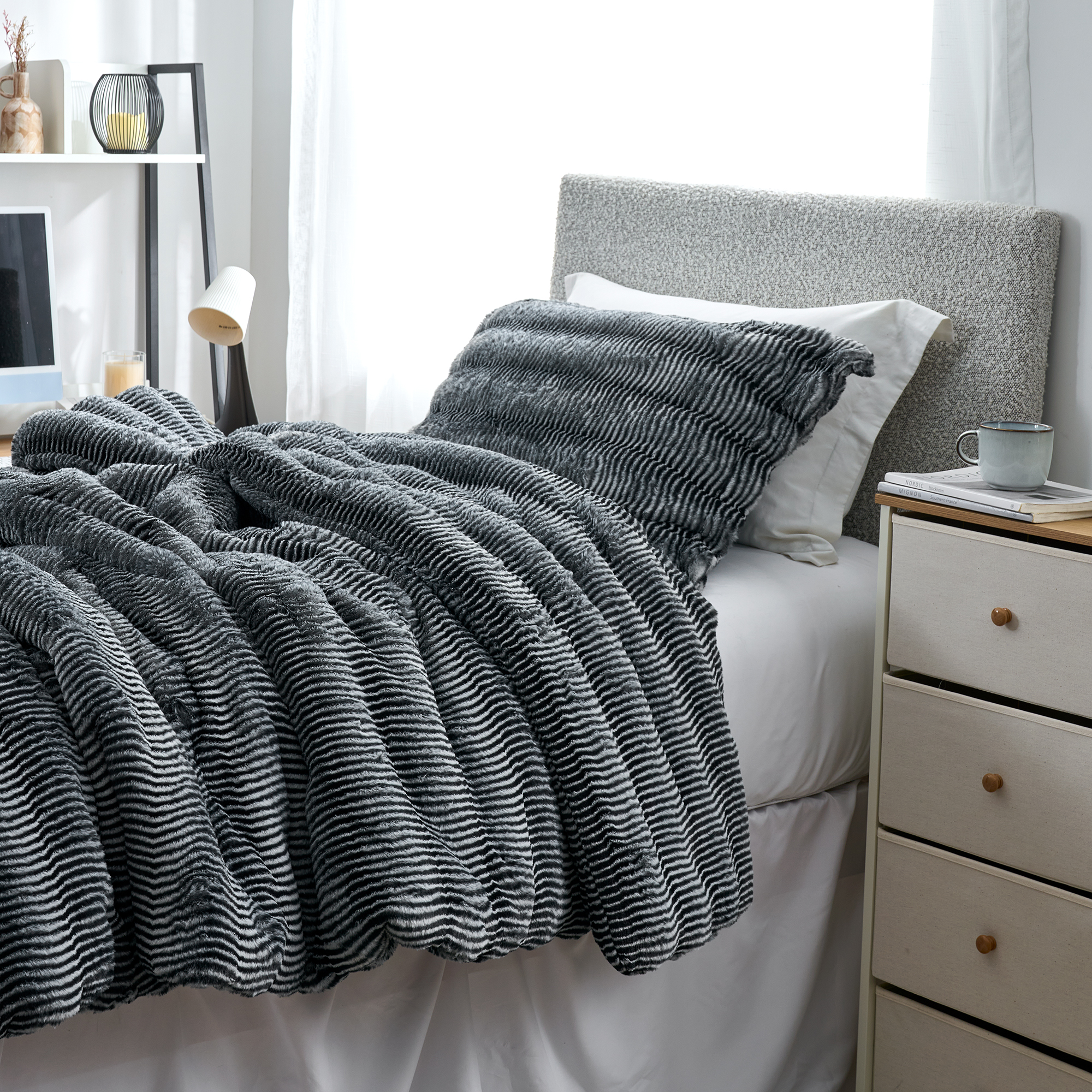 Raccoons Are Lovely - Coma Inducer® Oversized Twin Comforter Set