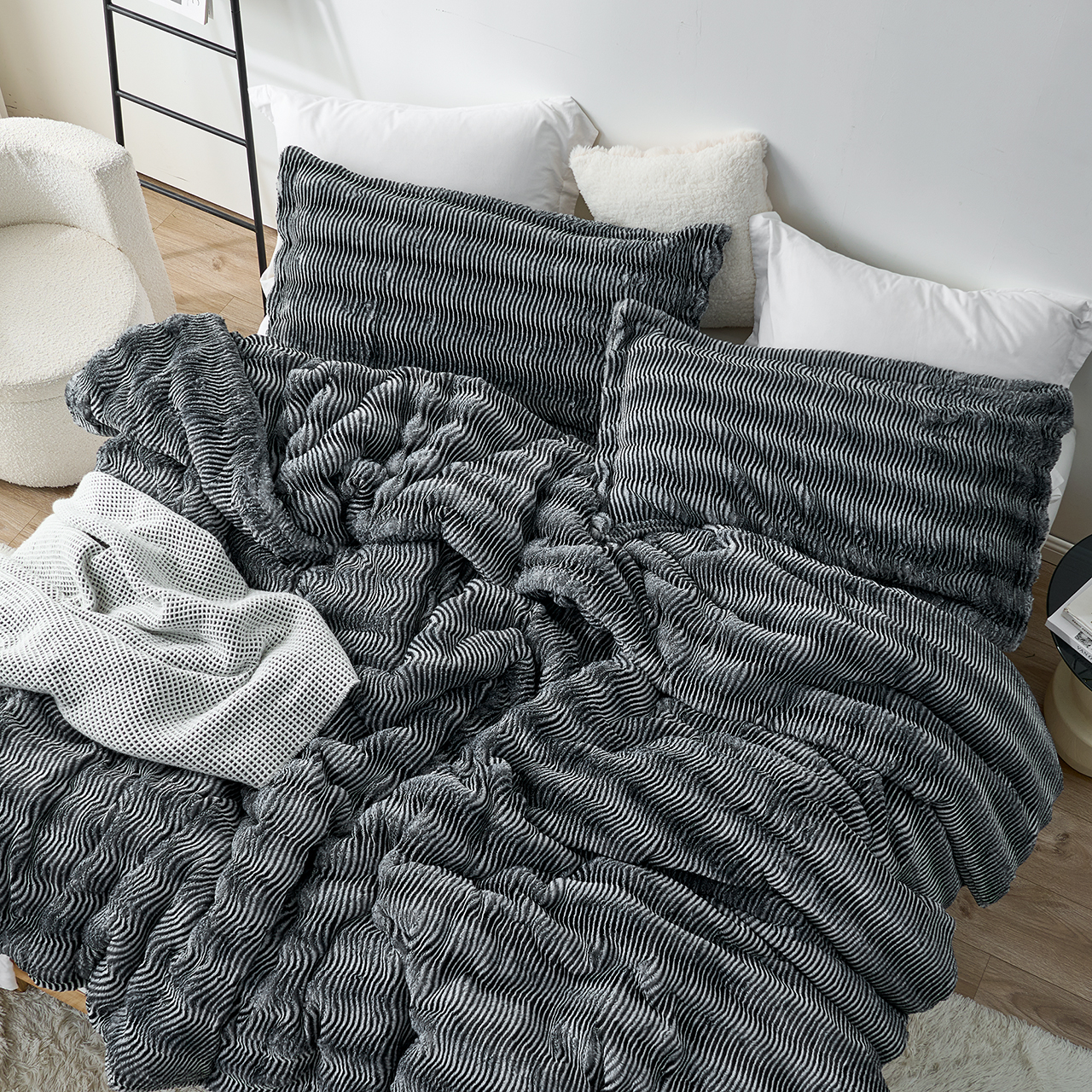 Raccoons Are Lovely - Coma Inducer® Oversized King Comforter Set