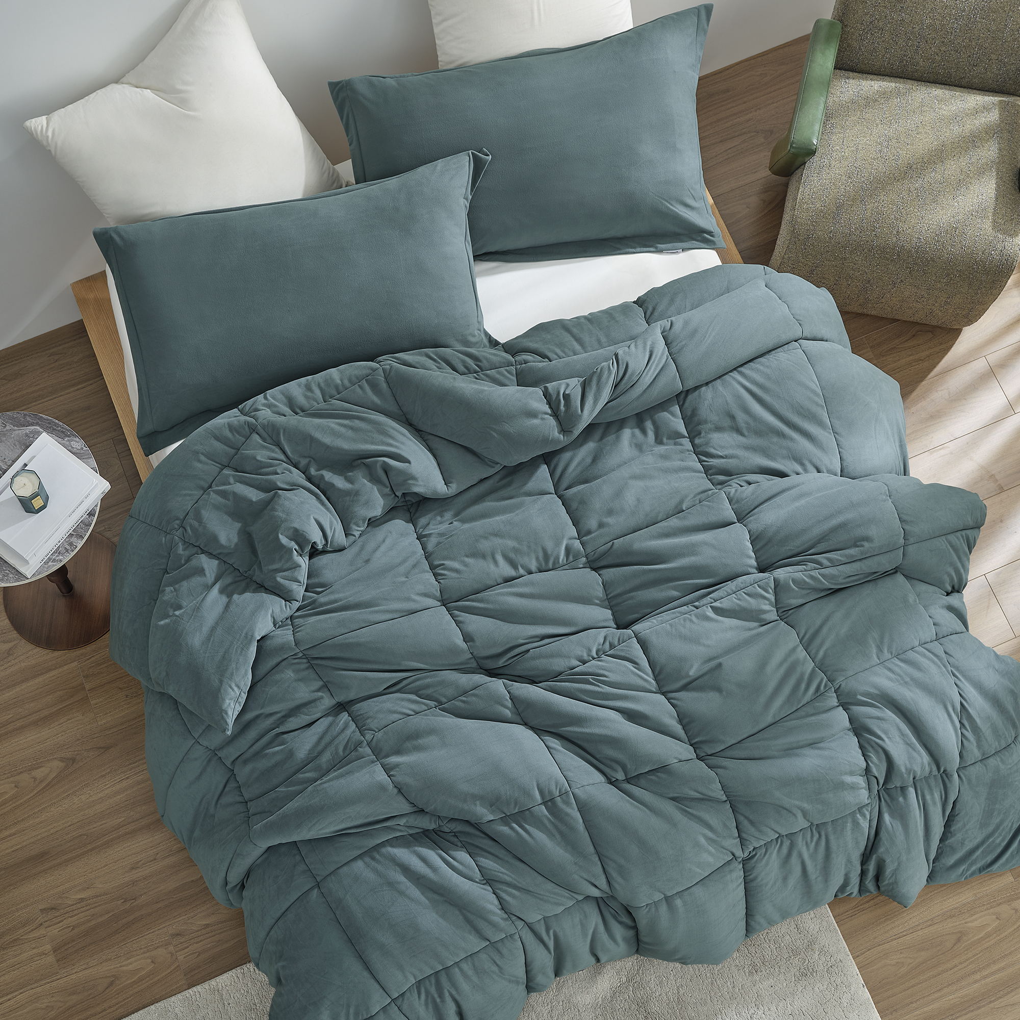 If My Bed Was a Hippo - Coma Inducer® Alaskan King Comforter - Tanzania Teal