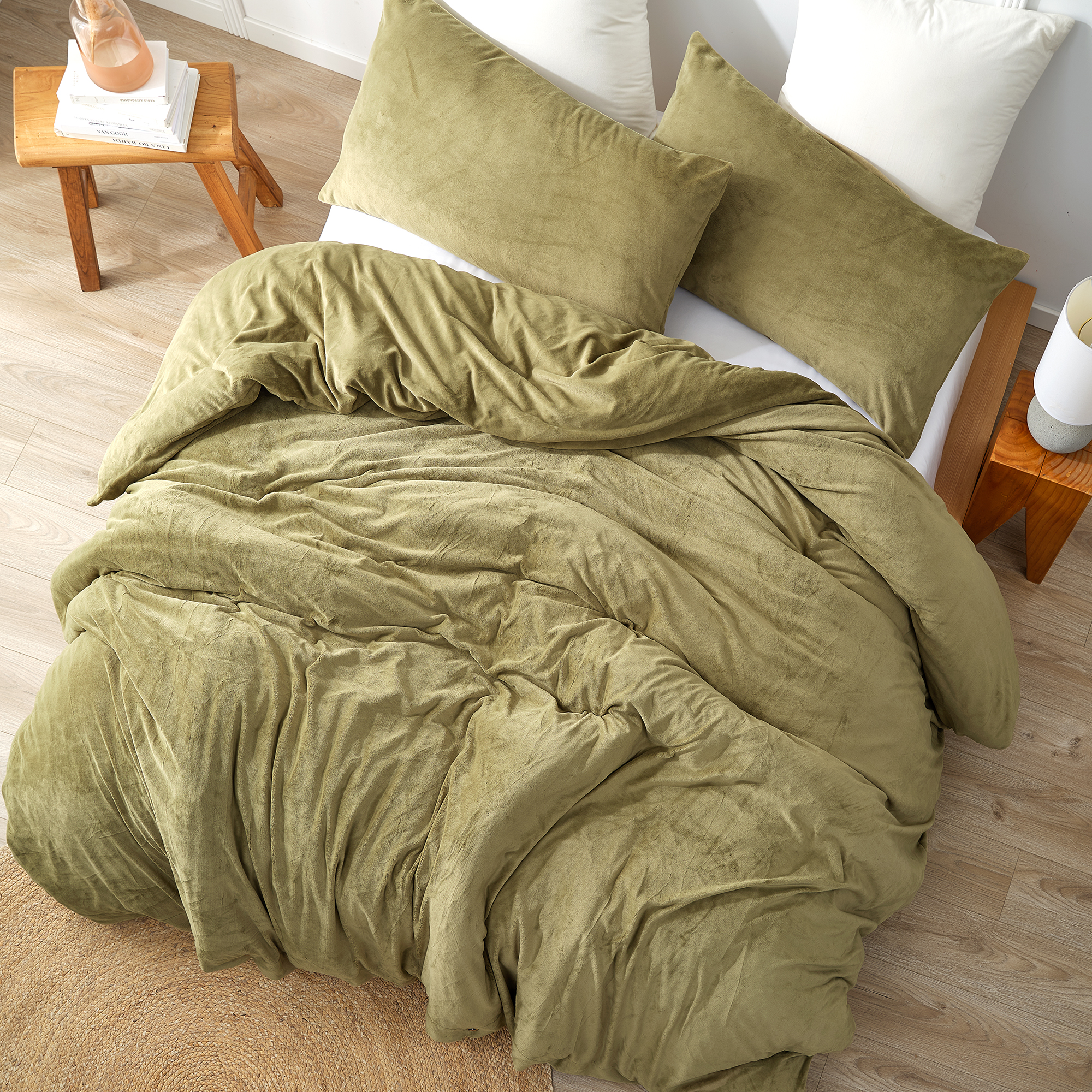 Near Suffocation - Coma Inducer® Oversized Full Comforter Set - Boa