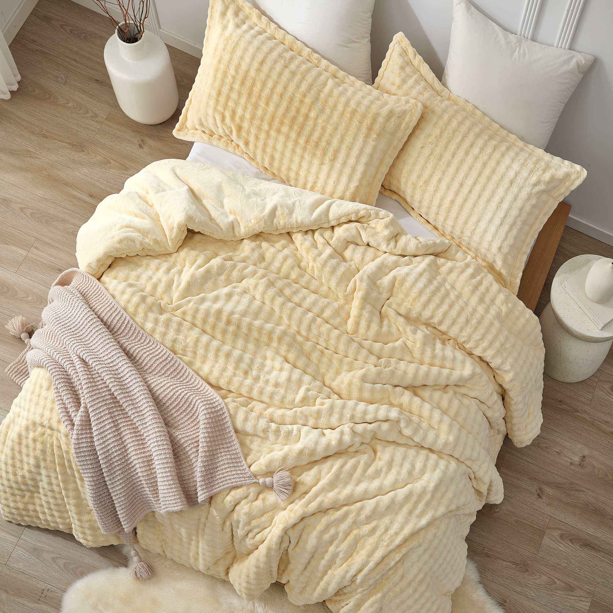 Snowball Double Chunky Bunny® - Coma Inducer® Oversized King Comforter Set - Baby Almond Cream