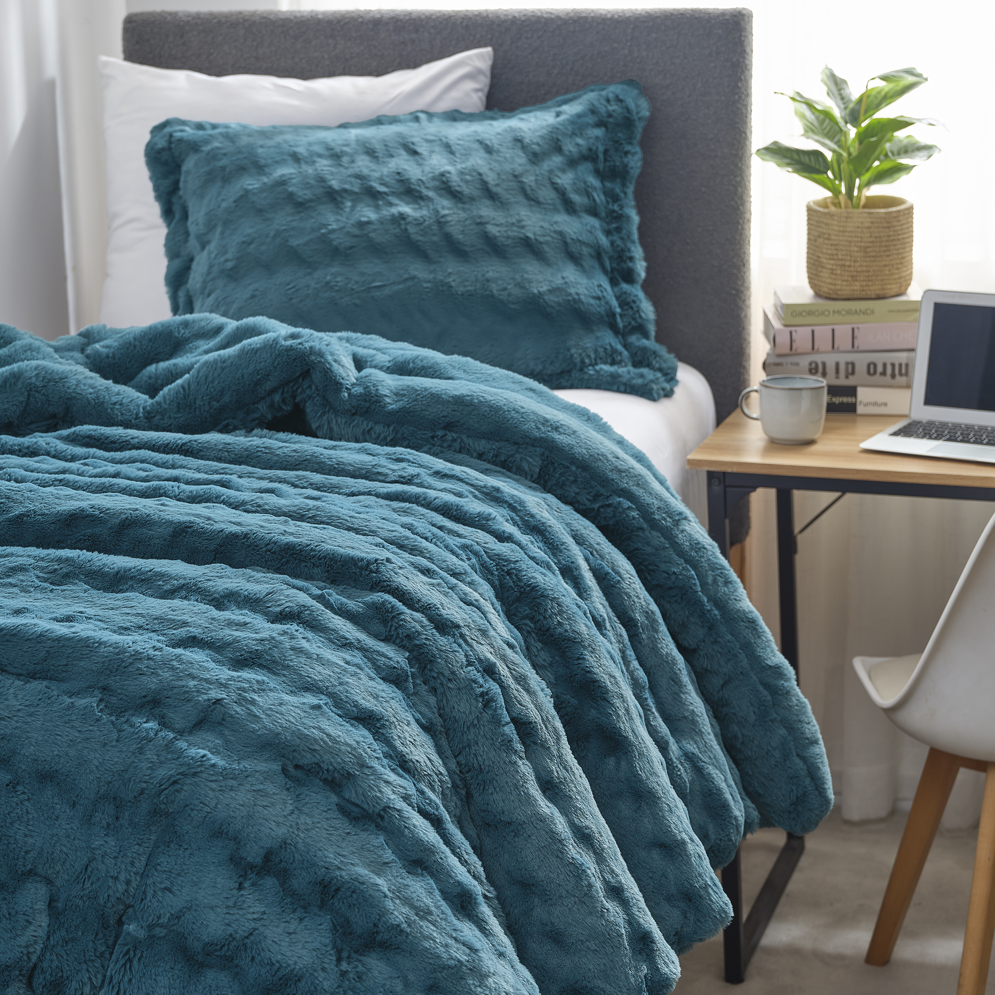 Roll Cakes Chunky Bunny® - Coma Inducer® Oversized Twin Comforter Set - Ocean Trenches