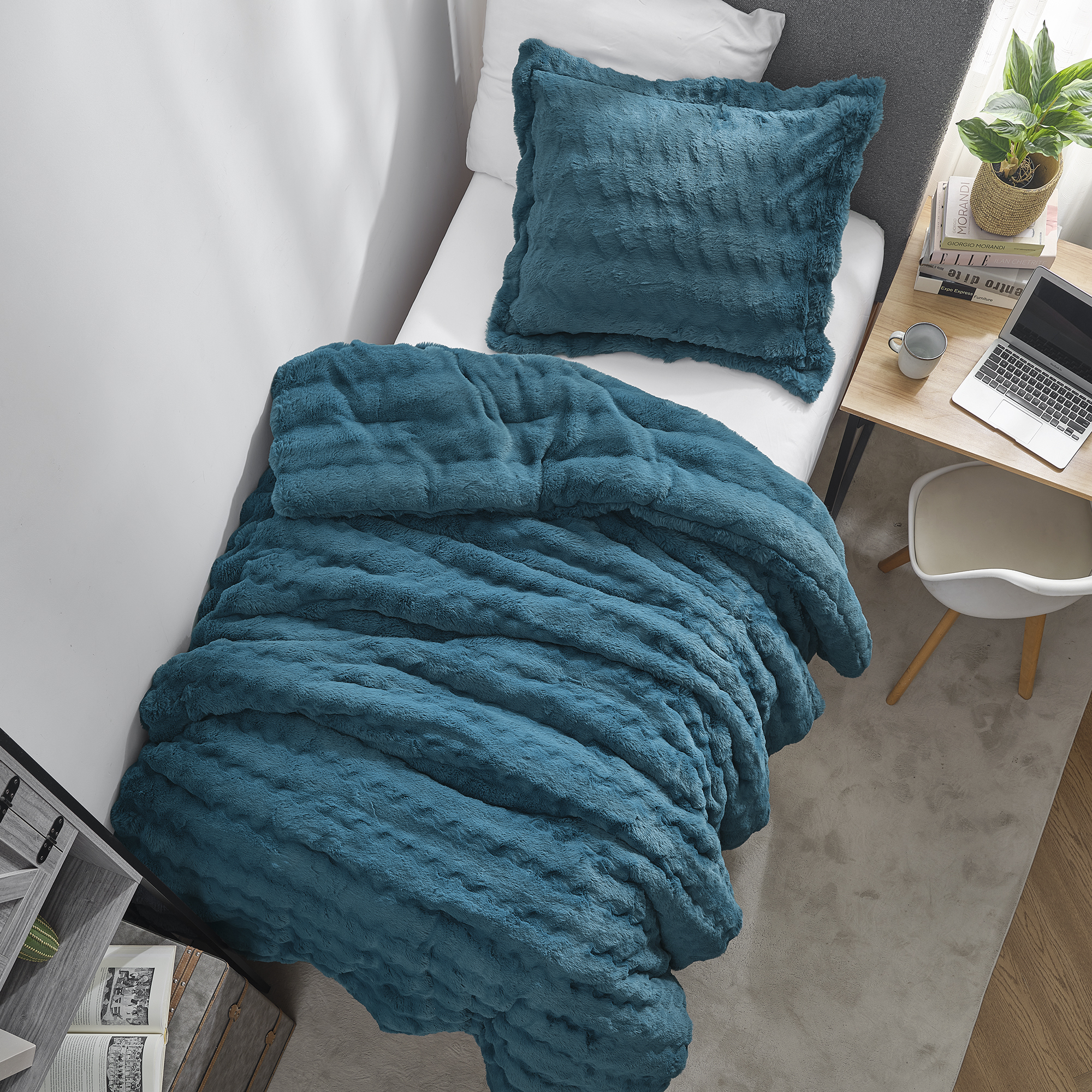 Roll Cakes Chunky Bunny® - Coma Inducer® Oversized Twin Comforter Set - Ocean Trenches