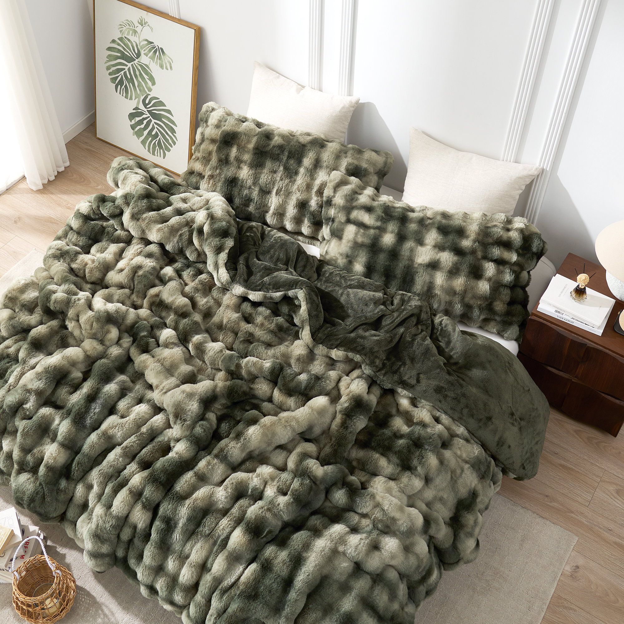 Snowball® Chunky Bunny - Coma Inducer® Oversized King Comforter Set - Icy Green