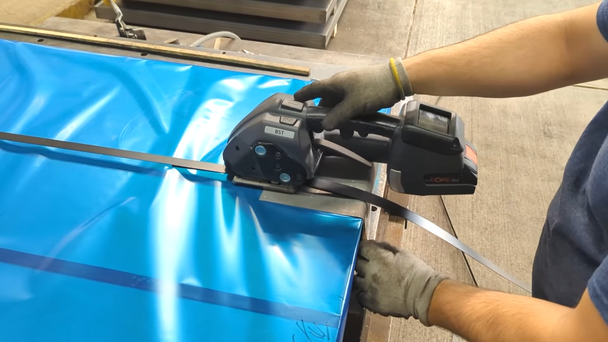 Signode BST Sealless Strapping Tool for Steel