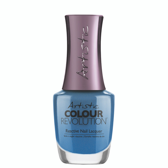 Artistic Nail Design "Here To Sleigh" - Colour Revolution Hybrid Nail Lacquer, 15 mL | .5 fl oz