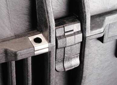 Peli 1650 Latches