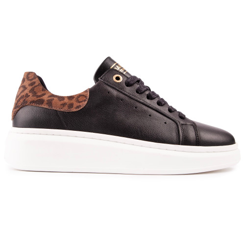 Barbour International Amanza Trainers - AMANZABW