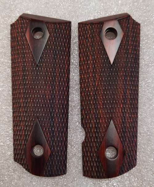 Colt 1911 Delta Elite Rubber Diamond Grip